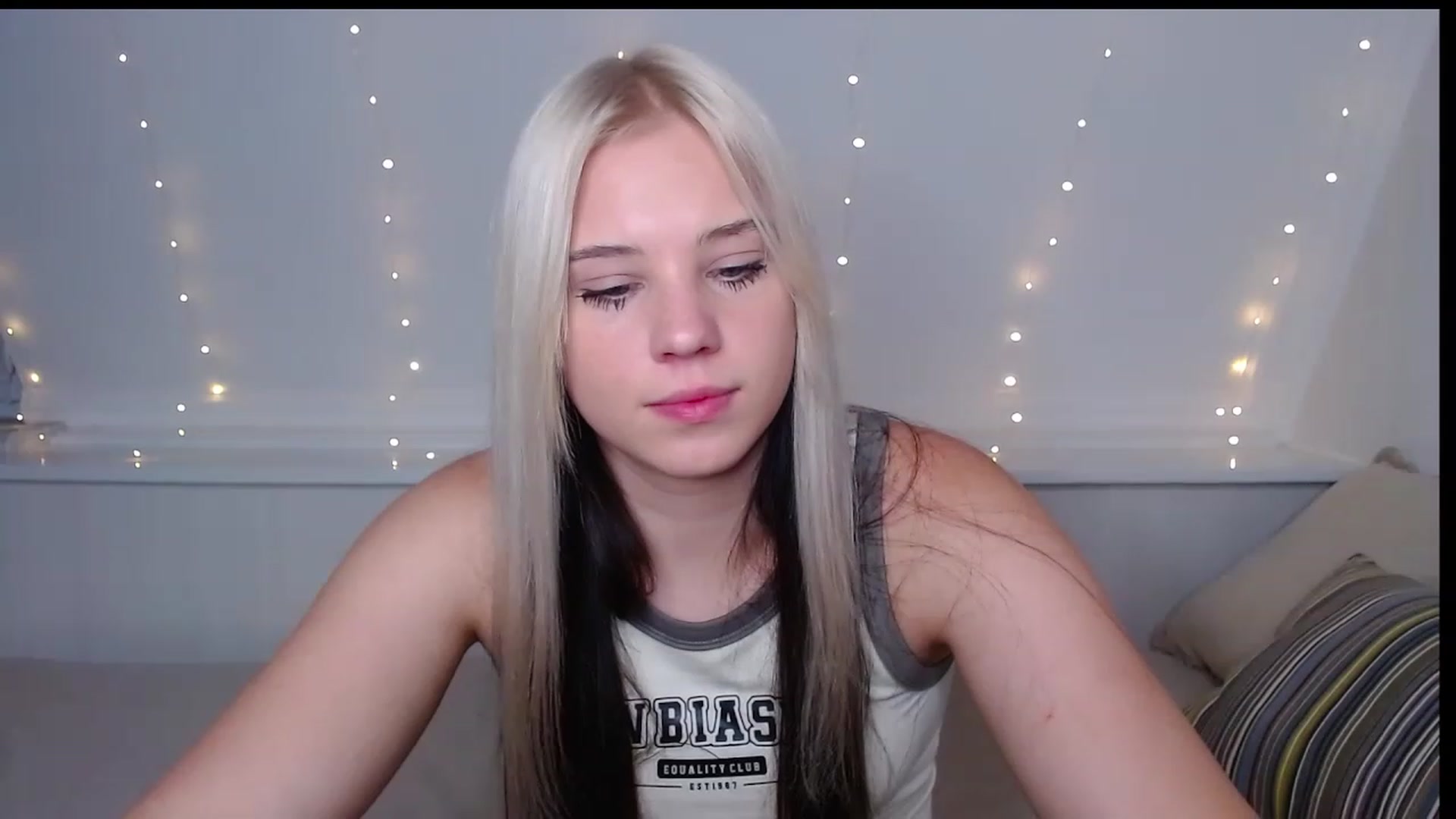 Gallery image thumbnail from Little_k1ttyy's myfreecams stream on, 06/08/2023, 11:24 image 1 of 20
