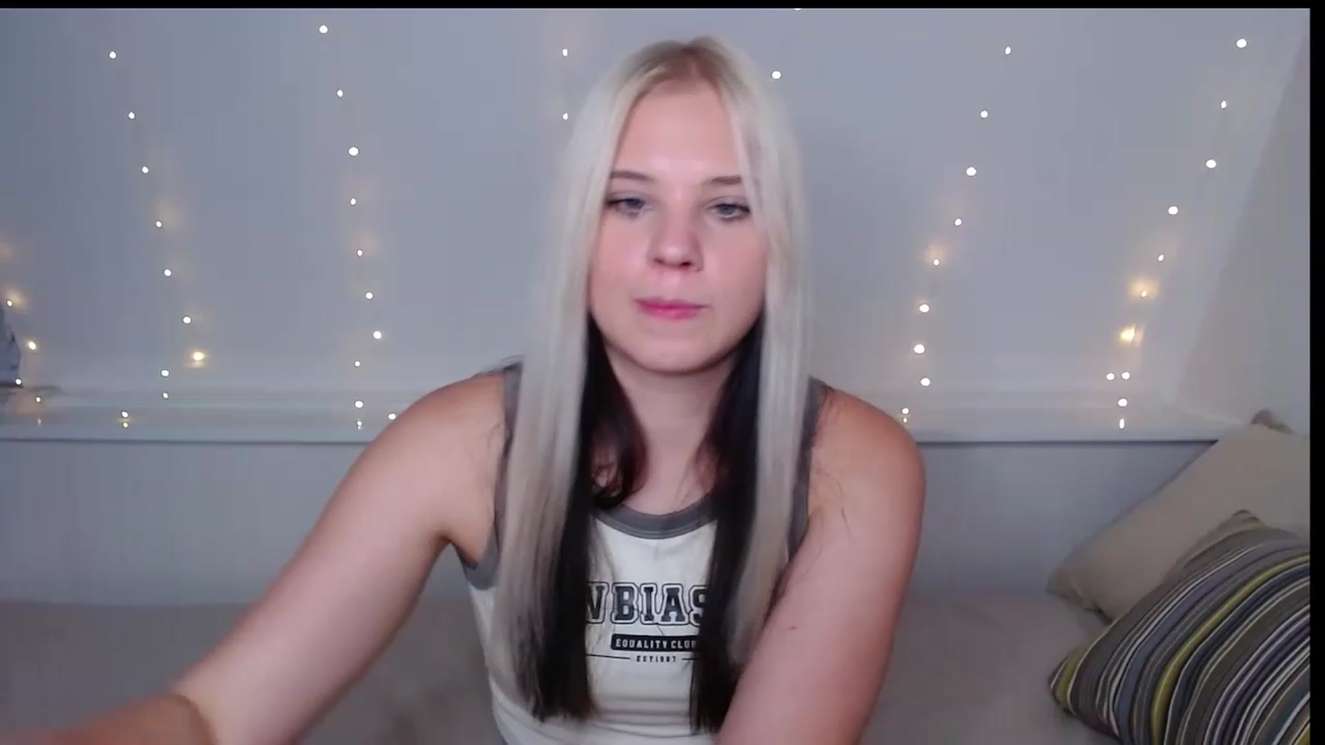 Gallery image thumbnail from Little_k1ttyy's myfreecams stream on, 06/08/2023, 11:24 image 10 of 20