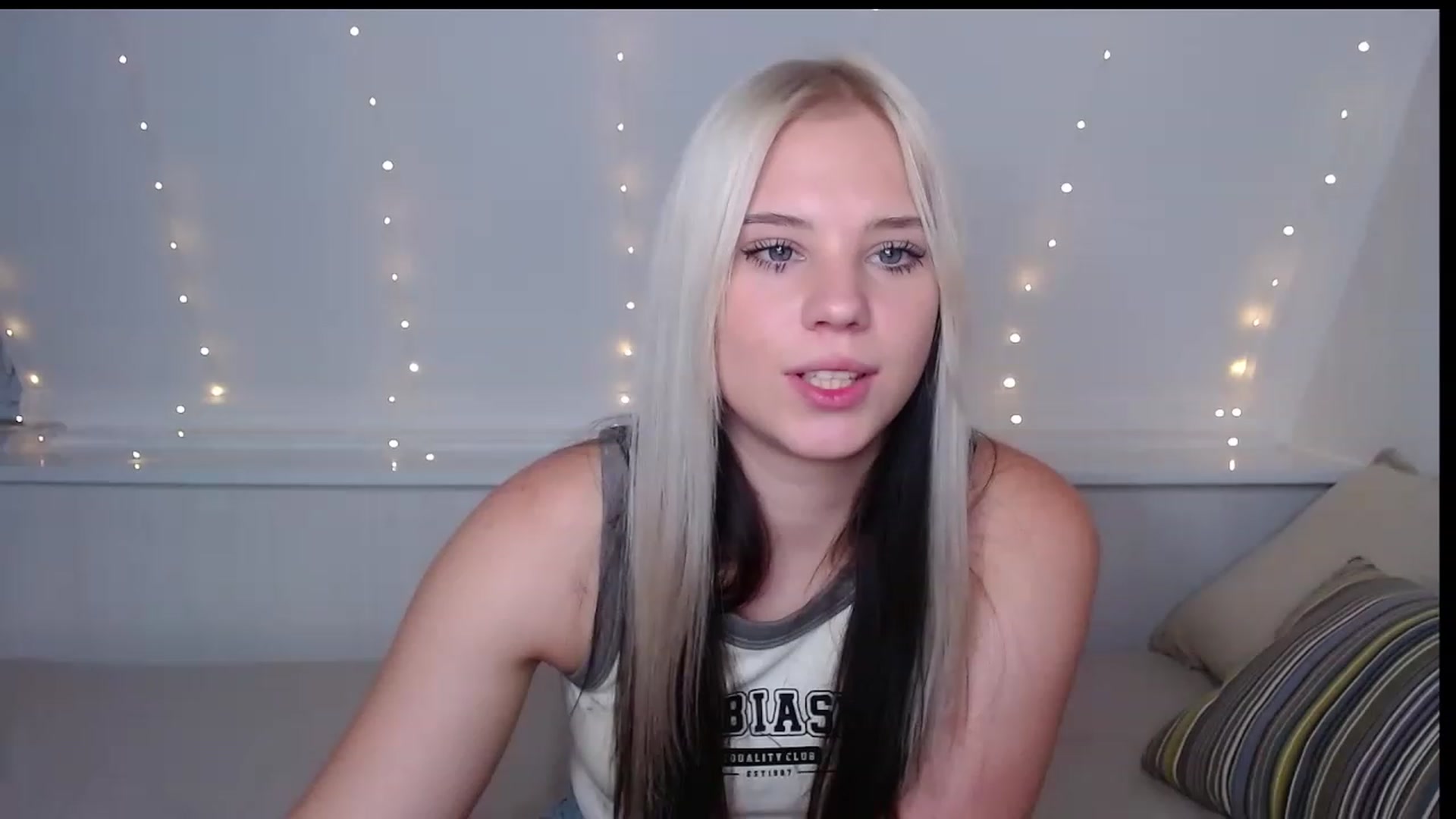 Gallery image thumbnail from Little_k1ttyy's myfreecams stream on, 06/08/2023, 11:24 image 5 of 20