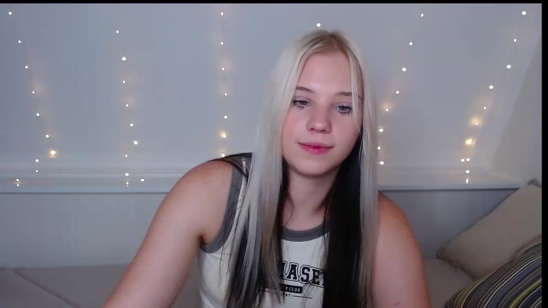 Gallery image thumbnail from Little_k1ttyy's myfreecams stream on, 06/08/2023, 13:28 image 8 of 20