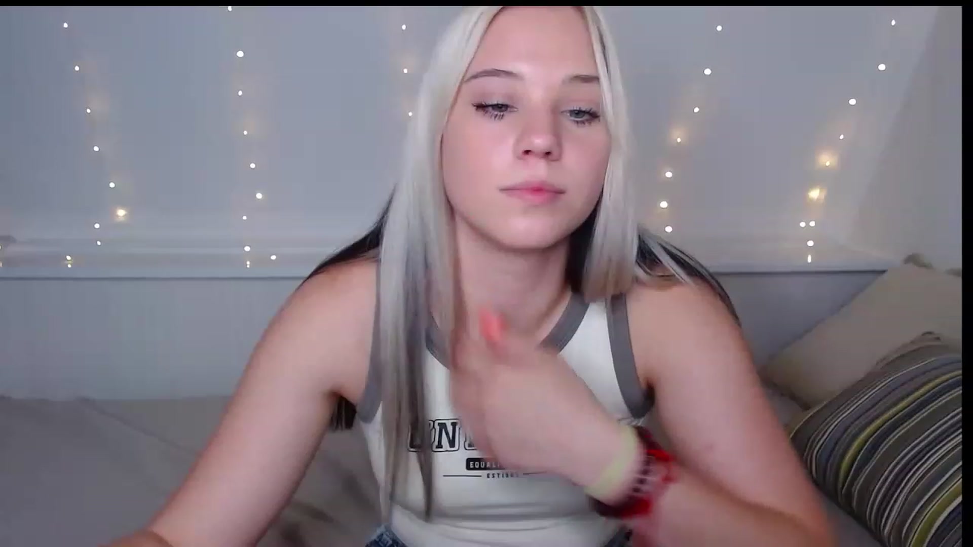 Gallery image thumbnail from Little_k1ttyy's myfreecams stream on, 06/08/2023, 13:28 image 19 of 20