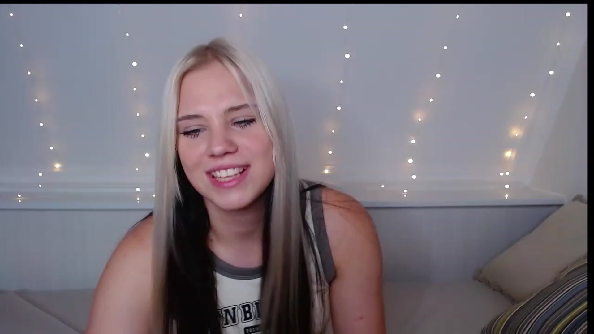 Gallery image thumbnail from Little_k1ttyy's myfreecams stream on, 06/08/2023, 13:28 image 10 of 20