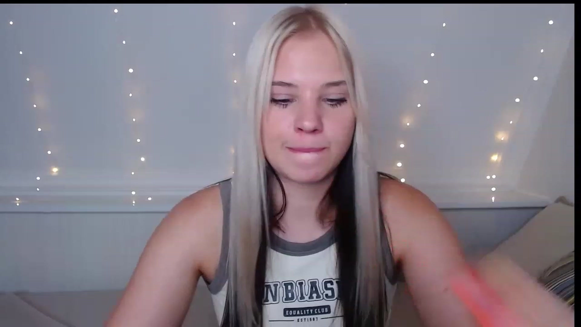 Gallery image thumbnail from Little_k1ttyy's myfreecams stream on, 06/08/2023, 13:28 image 12 of 20