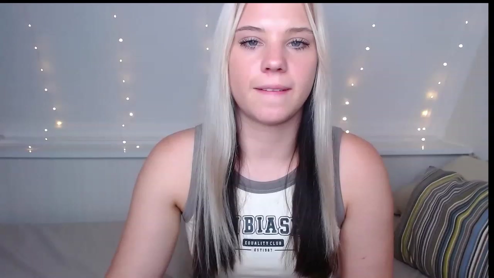 Gallery image thumbnail from Little_k1ttyy's myfreecams stream on, 06/08/2023, 15:45 image 1 of 20