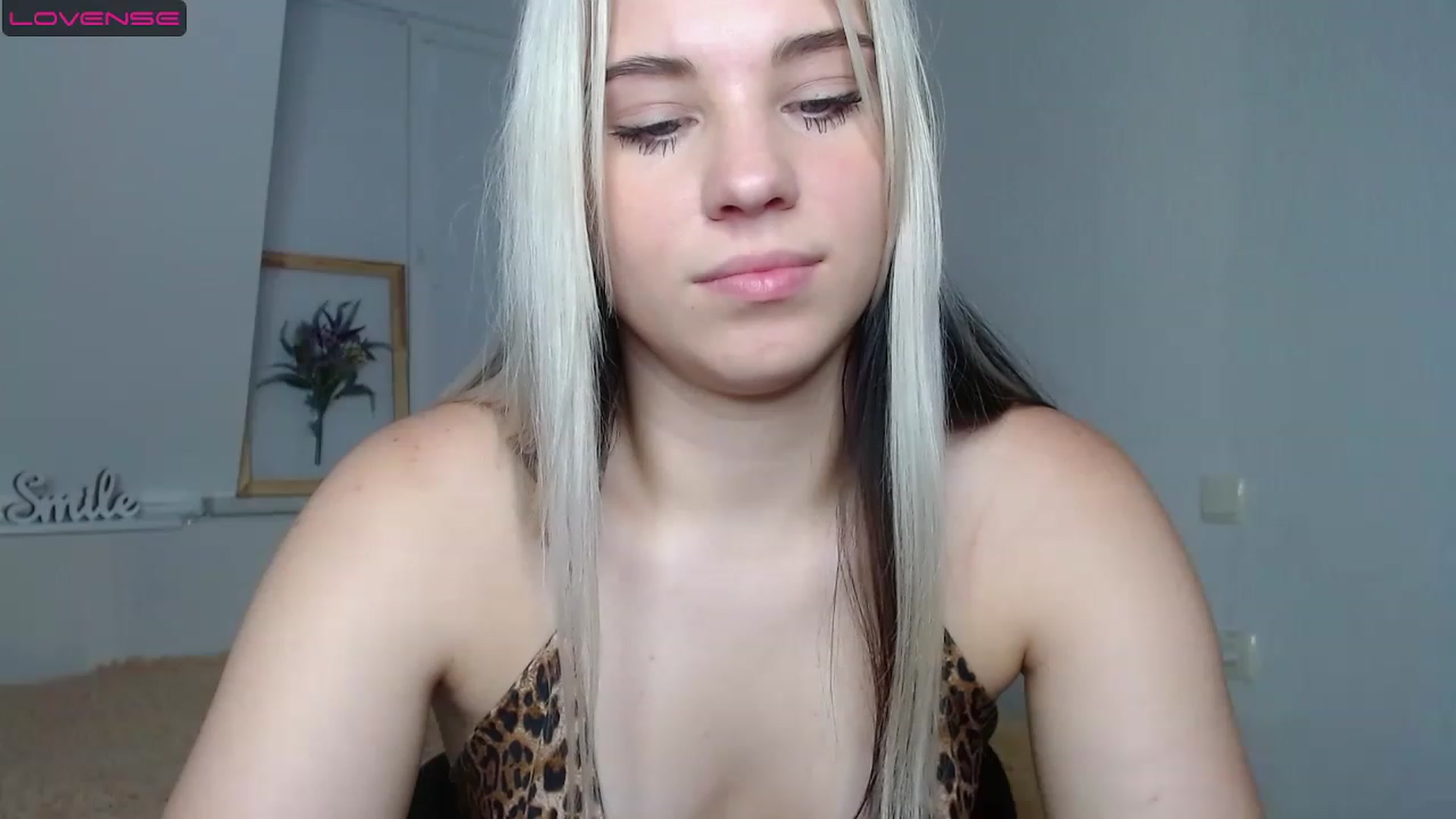 Gallery image thumbnail from Little_k1ttyy's myfreecams stream on, 06/11/2023, 11:07 image 16 of 20