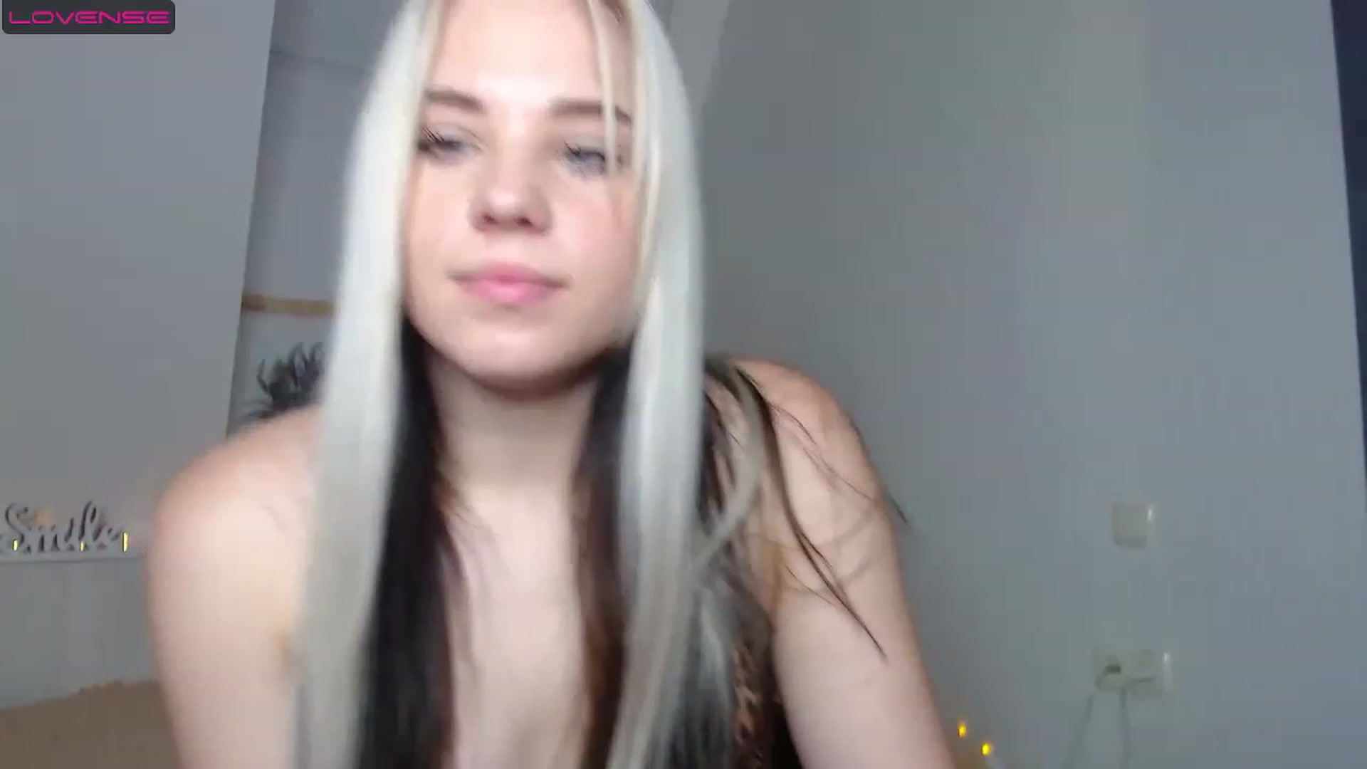 Gallery image thumbnail from Little_k1ttyy's myfreecams stream on, 06/11/2023, 11:07 image 11 of 20