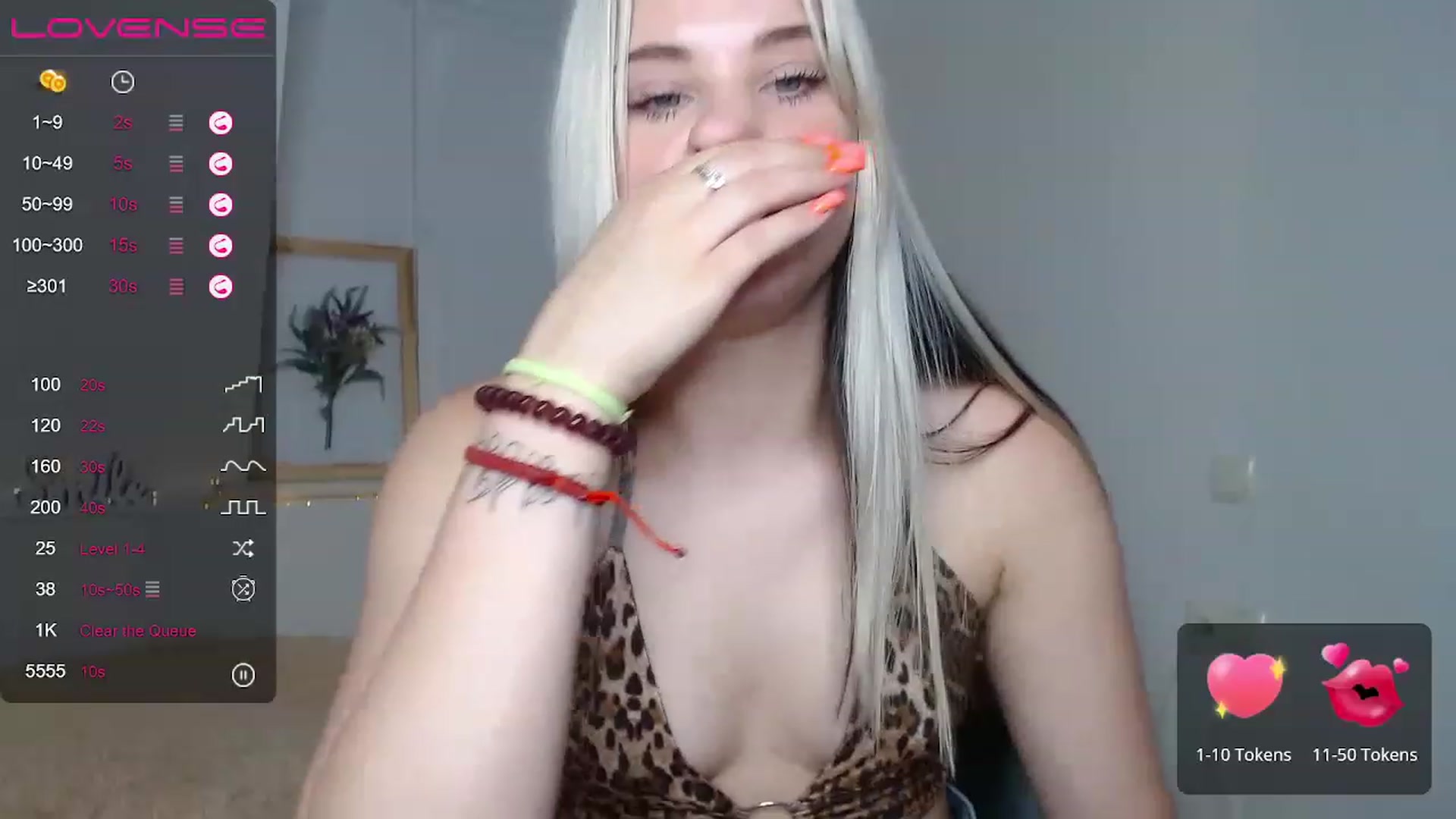 Gallery image thumbnail from Little_k1ttyy's myfreecams stream on, 06/11/2023, 12:57 image 6 of 20