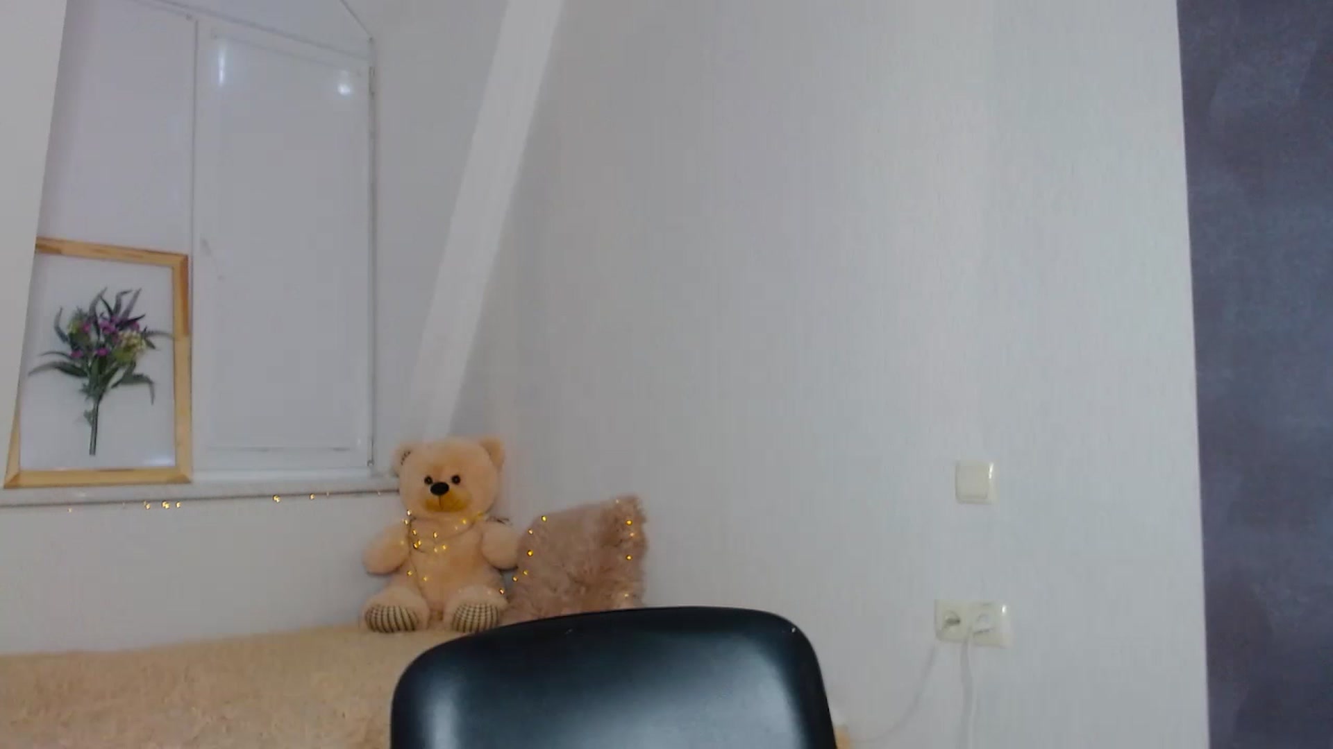 Gallery image thumbnail from Little_k1ttyy's myfreecams stream on, 06/12/2023, 11:11 image 4 of 20