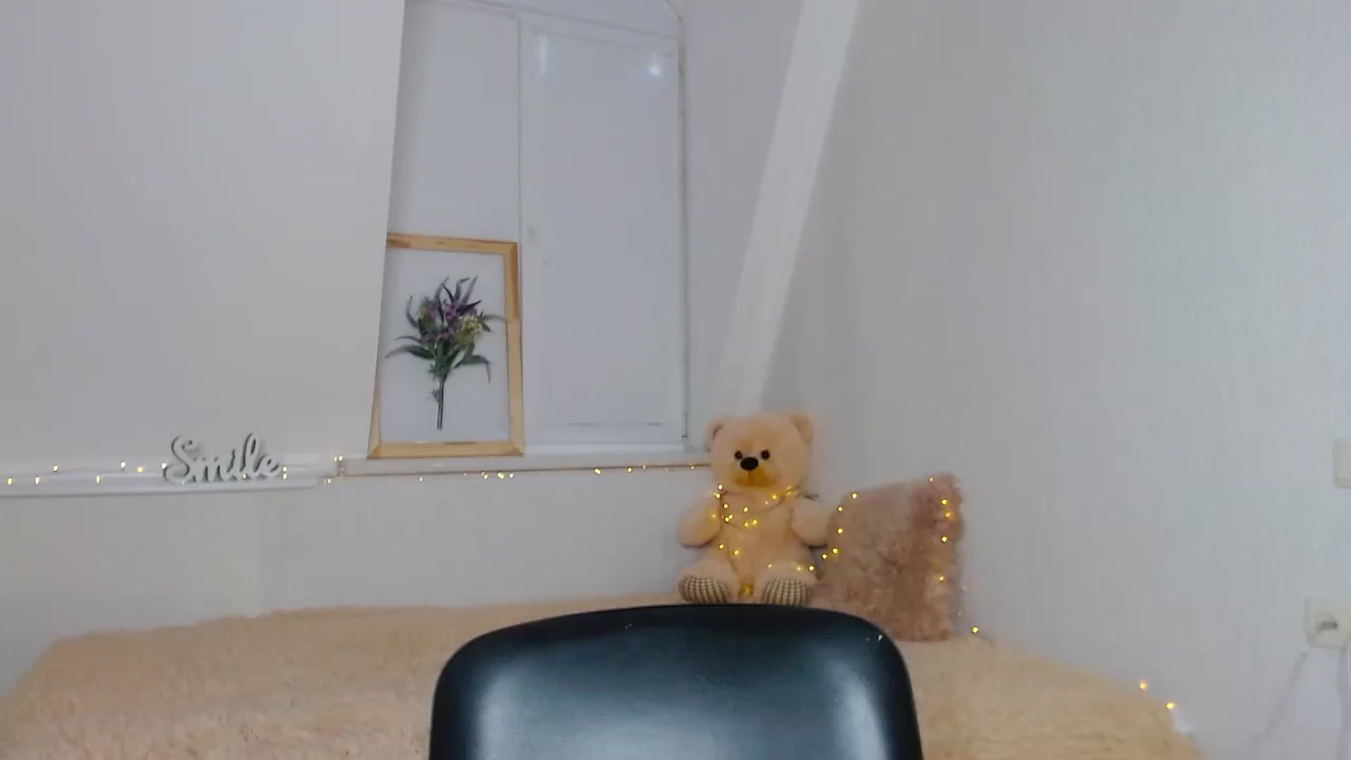 Gallery image thumbnail from Little_k1ttyy's myfreecams stream on, 06/12/2023, 11:45 image 3 of 20