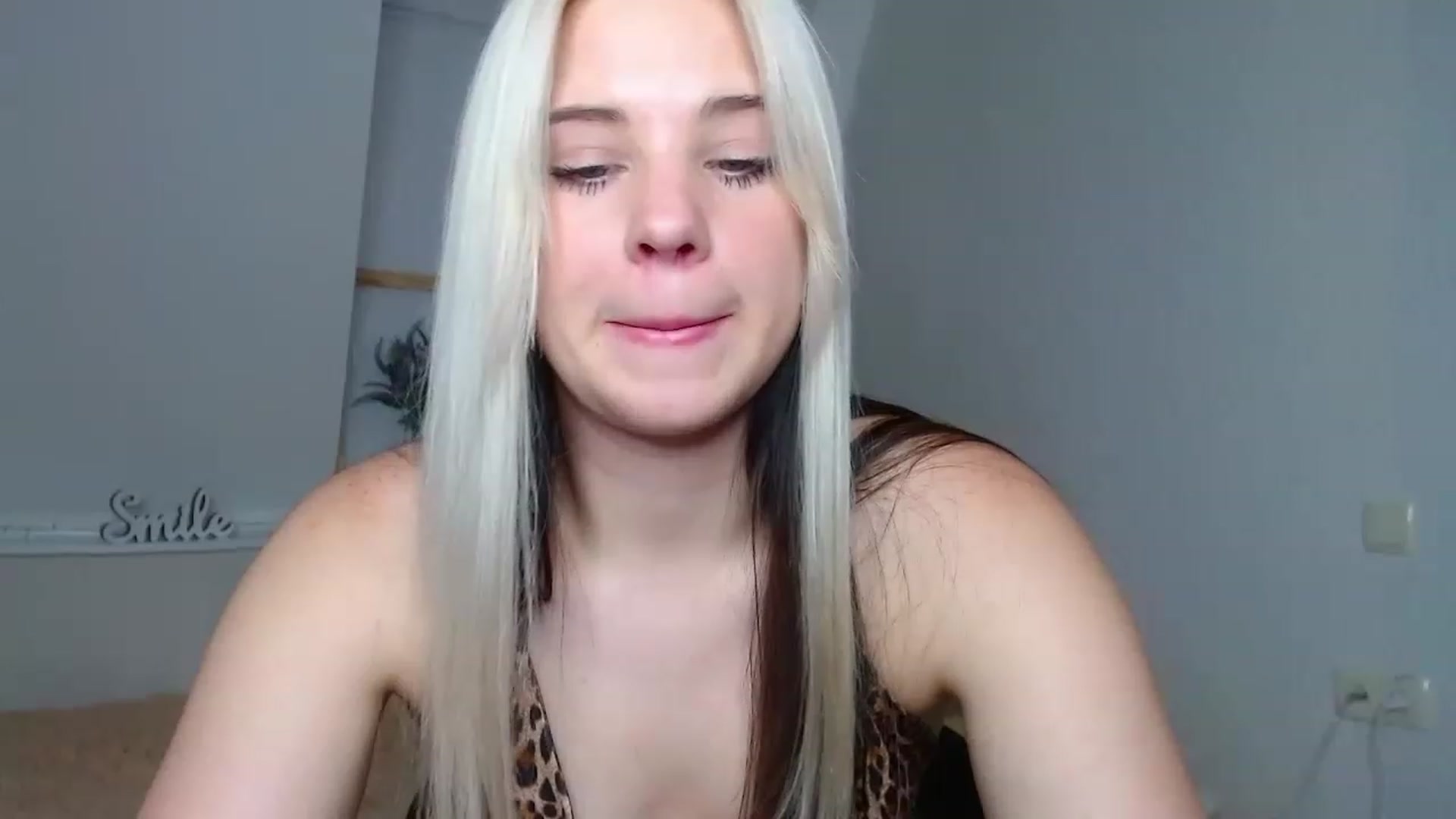 Gallery image thumbnail from Little_k1ttyy's myfreecams stream on, 06/12/2023, 13:31 image 20 of 20