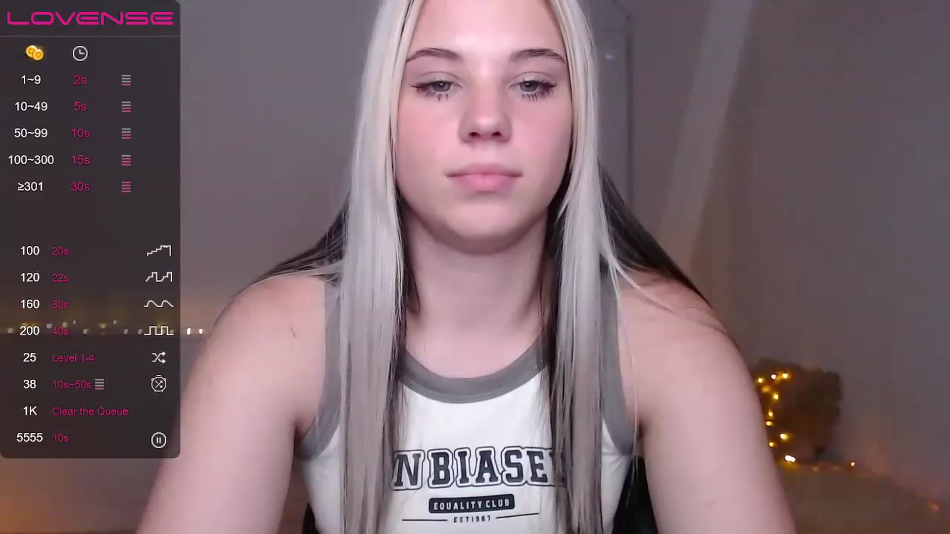 Gallery image thumbnail from Little_k1ttyy's myfreecams stream on, 06/13/2023, 15:42 image 16 of 20