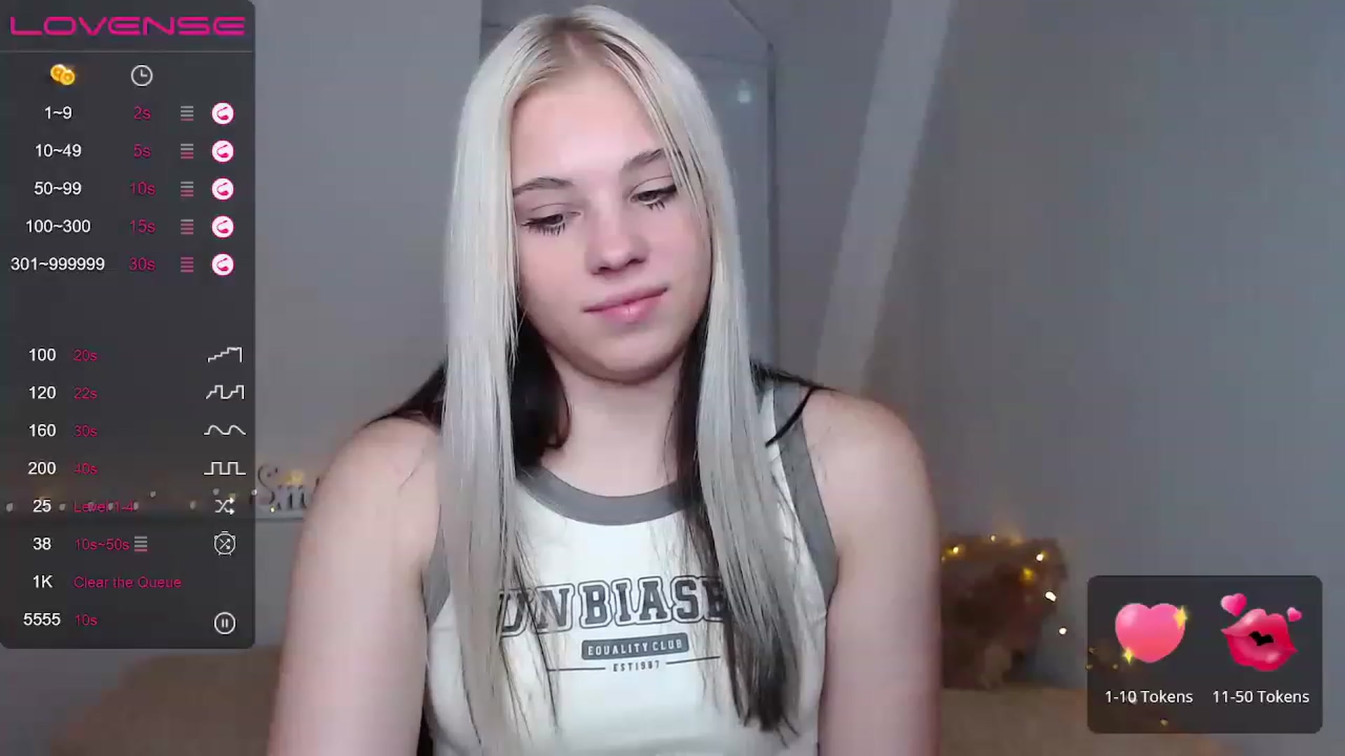 Gallery image thumbnail from Little_k1ttyy's myfreecams stream on, 06/15/2023, 12:09 image 12 of 20