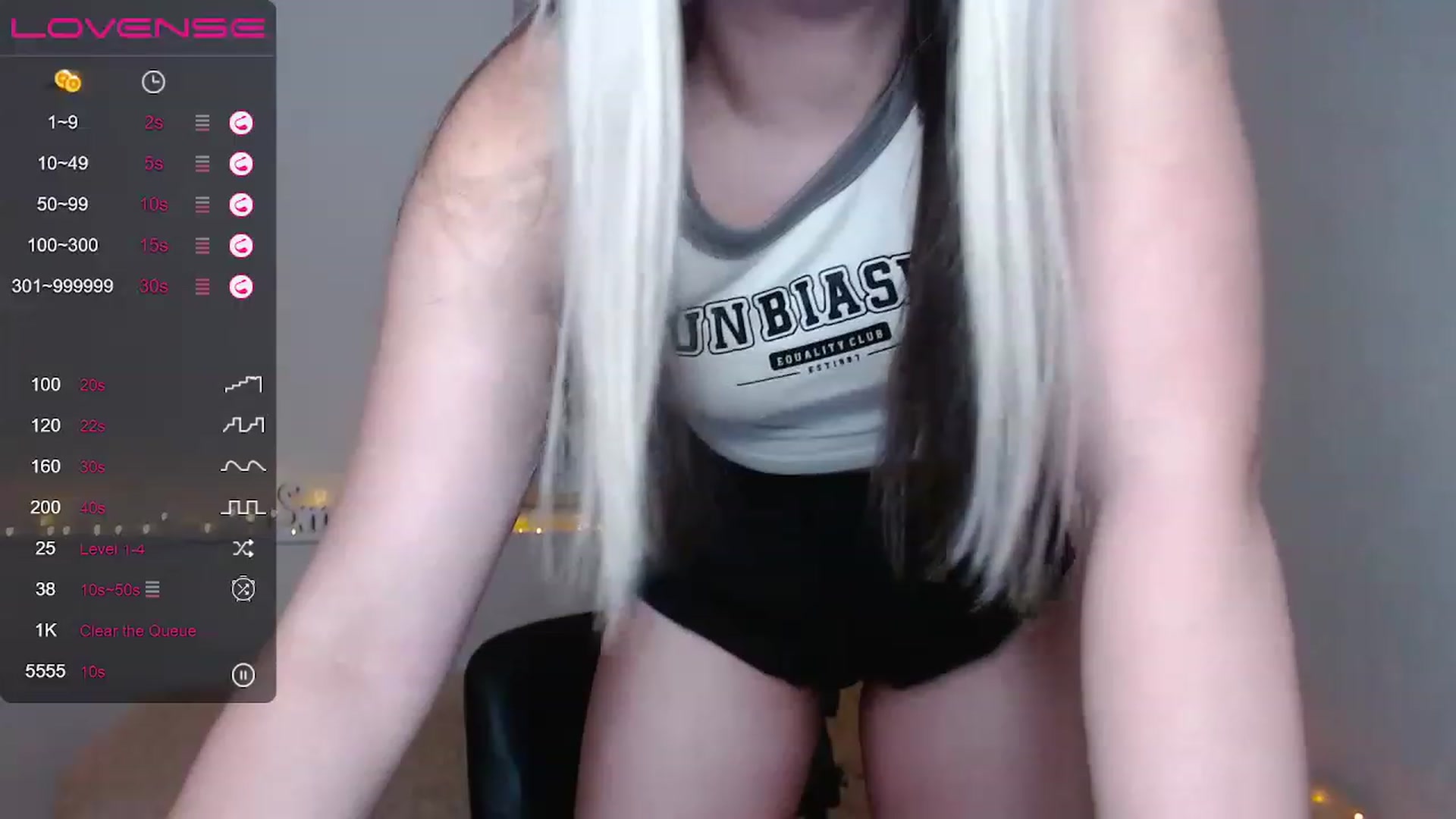 Gallery image thumbnail from Little_k1ttyy's myfreecams stream on, 06/15/2023, 12:09 image 16 of 20