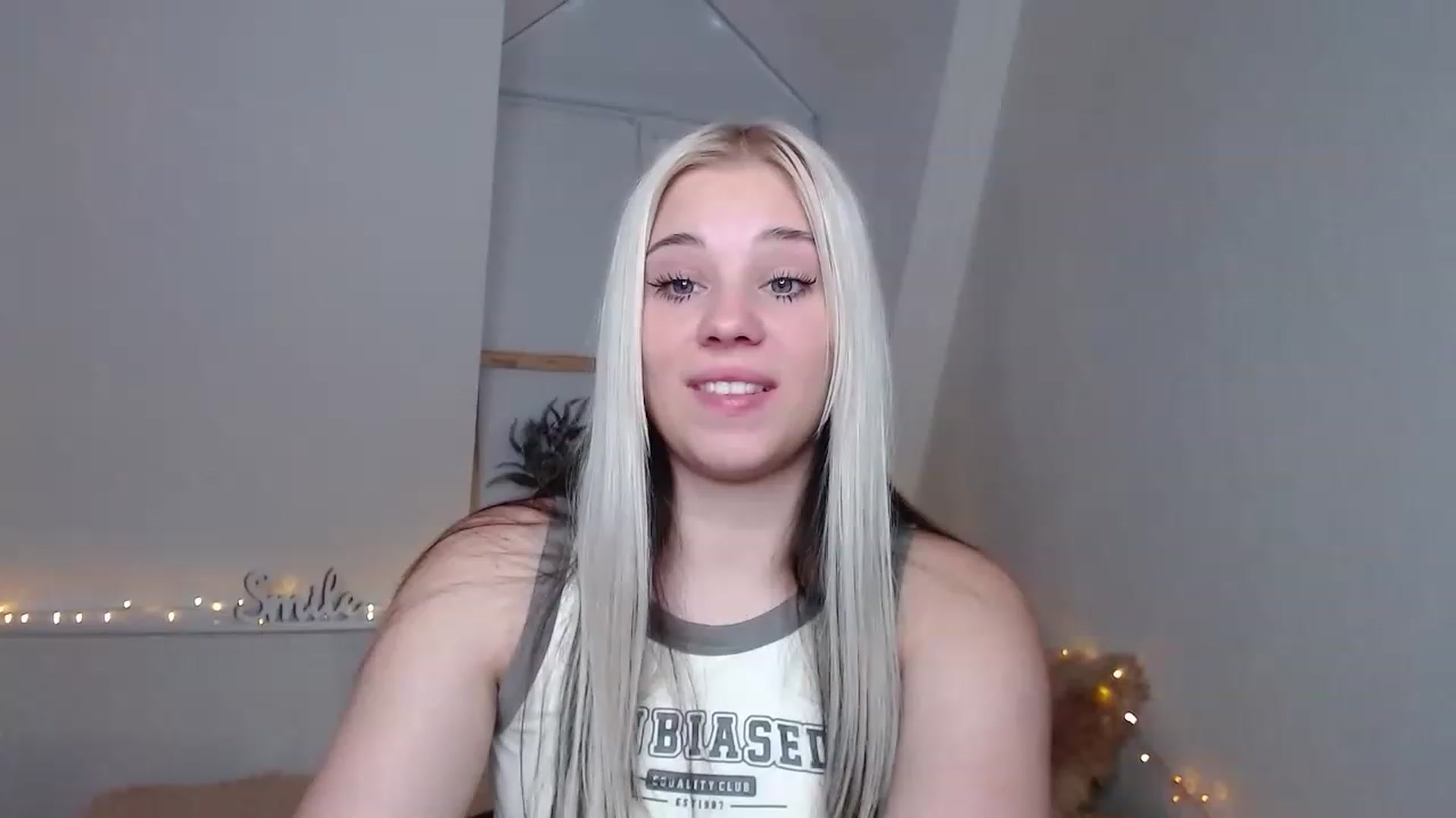 Gallery image thumbnail from Little_k1ttyy's myfreecams stream on, 06/15/2023, 12:09 image 1 of 20
