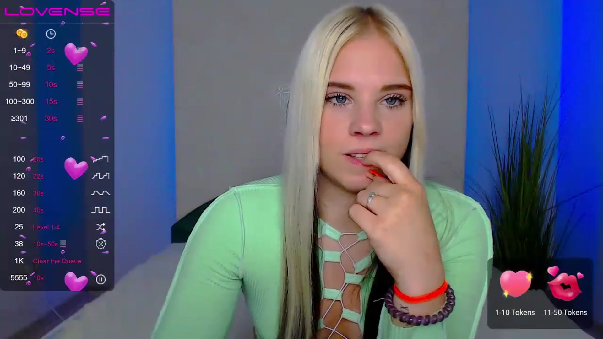 Gallery image thumbnail from Little_k1ttyy's myfreecams stream on, 06/22/2023, 11:26 image 6 of 20