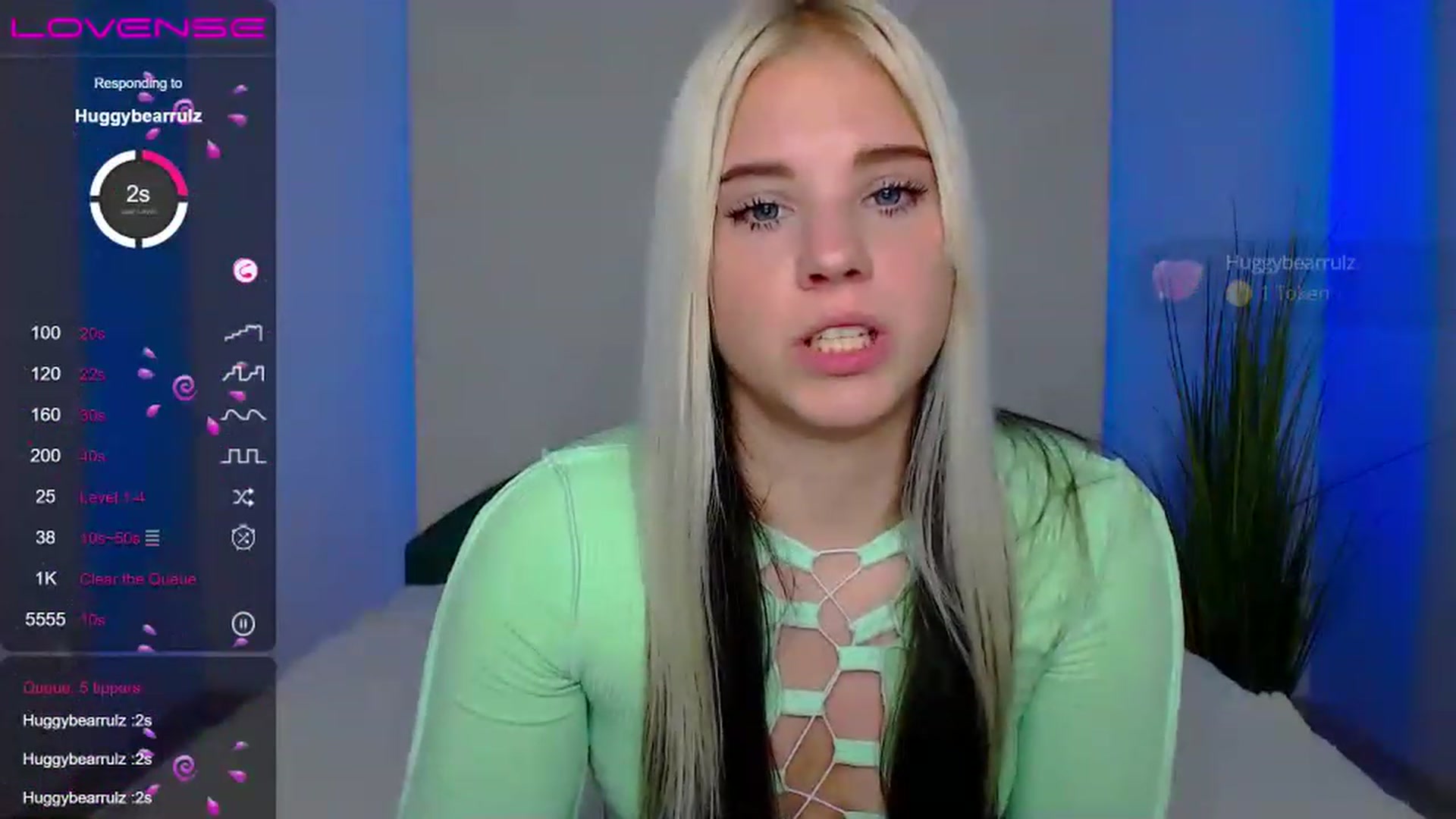 Gallery image thumbnail from Little_k1ttyy's myfreecams stream on, 06/22/2023, 11:26 image 16 of 20