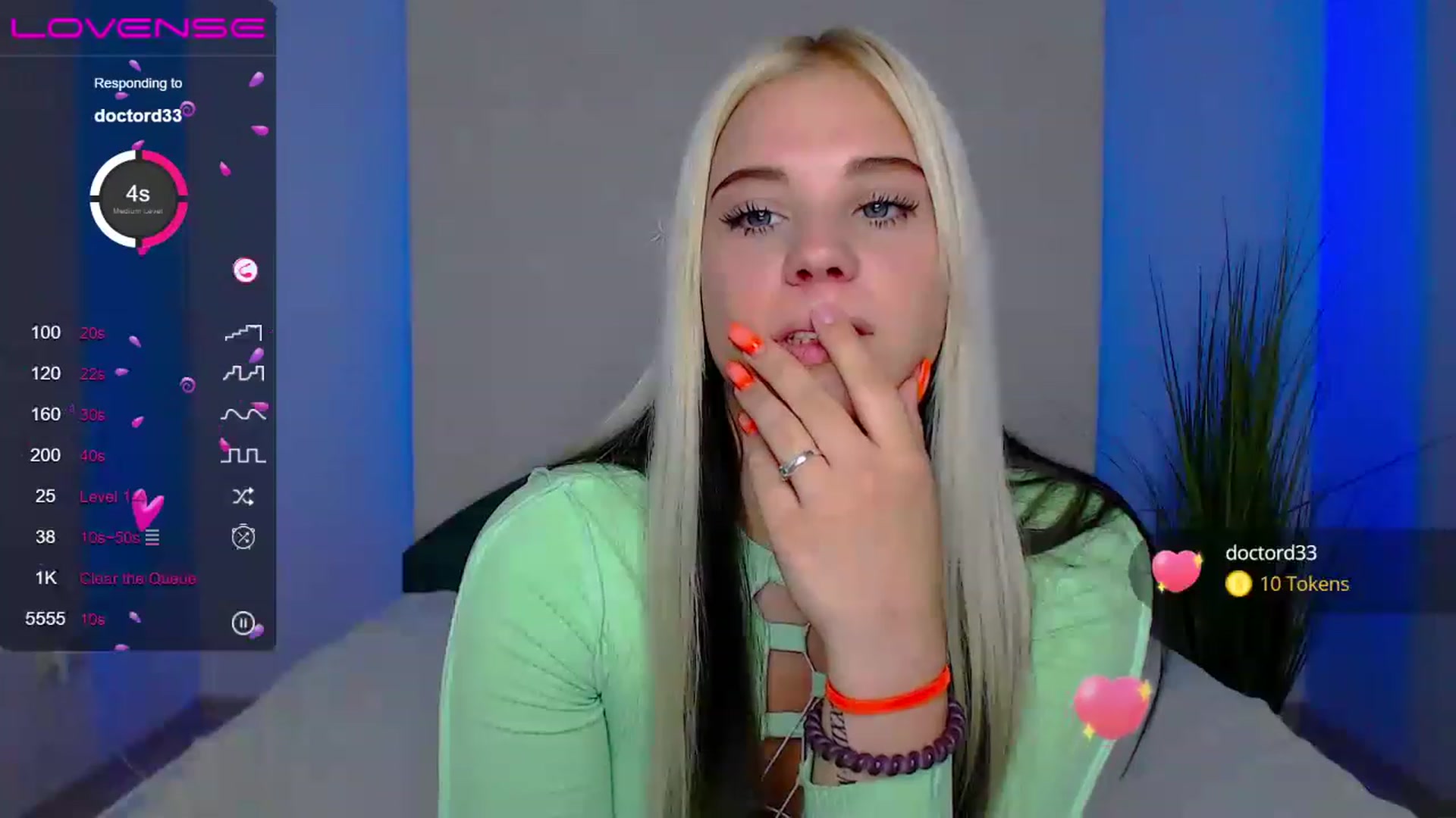 Gallery image thumbnail from Little_k1ttyy's myfreecams stream on, 06/22/2023, 12:16 image 11 of 20