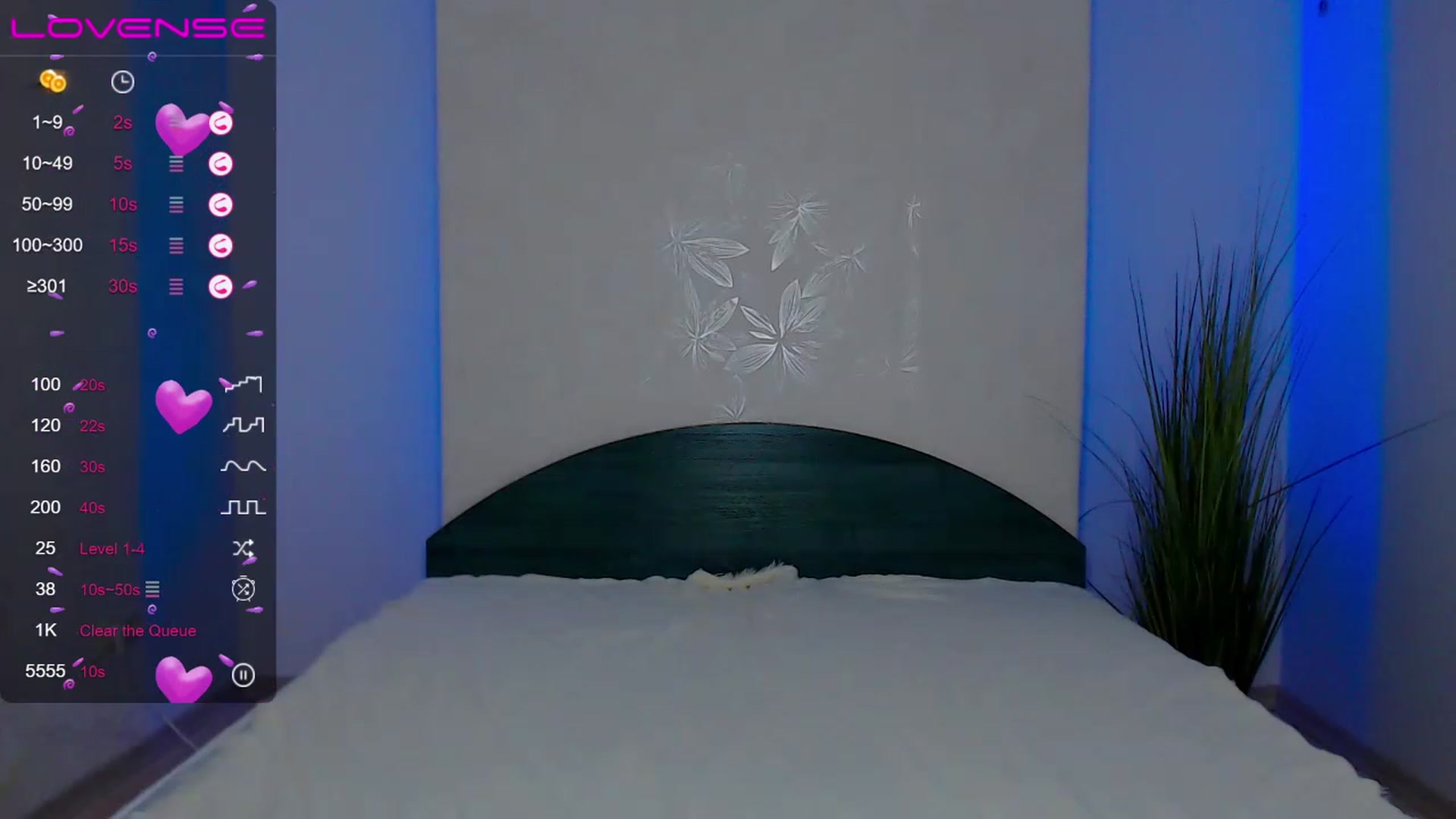 Gallery image thumbnail from Little_k1ttyy's myfreecams stream on, 06/22/2023, 12:16 image 12 of 20