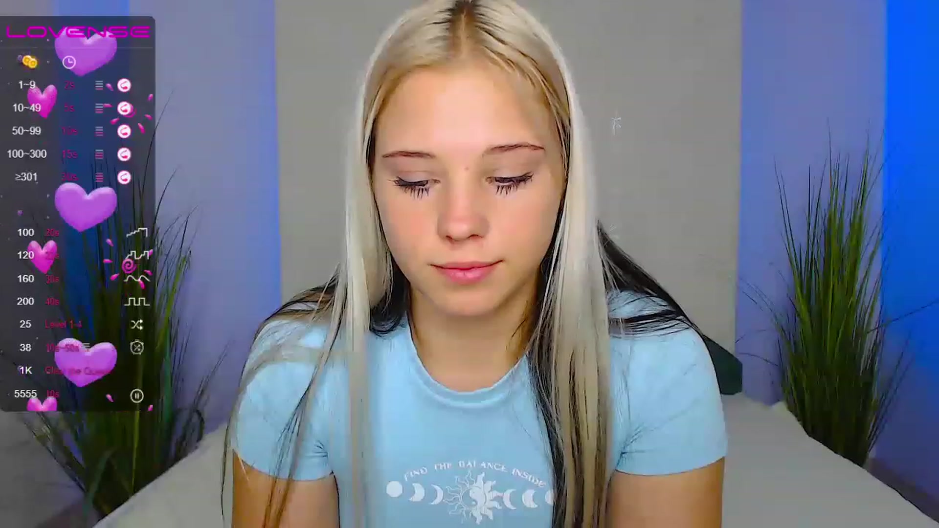 Gallery image thumbnail from Little_k1ttyy's myfreecams stream on, 06/24/2023, 15:11 image 6 of 20