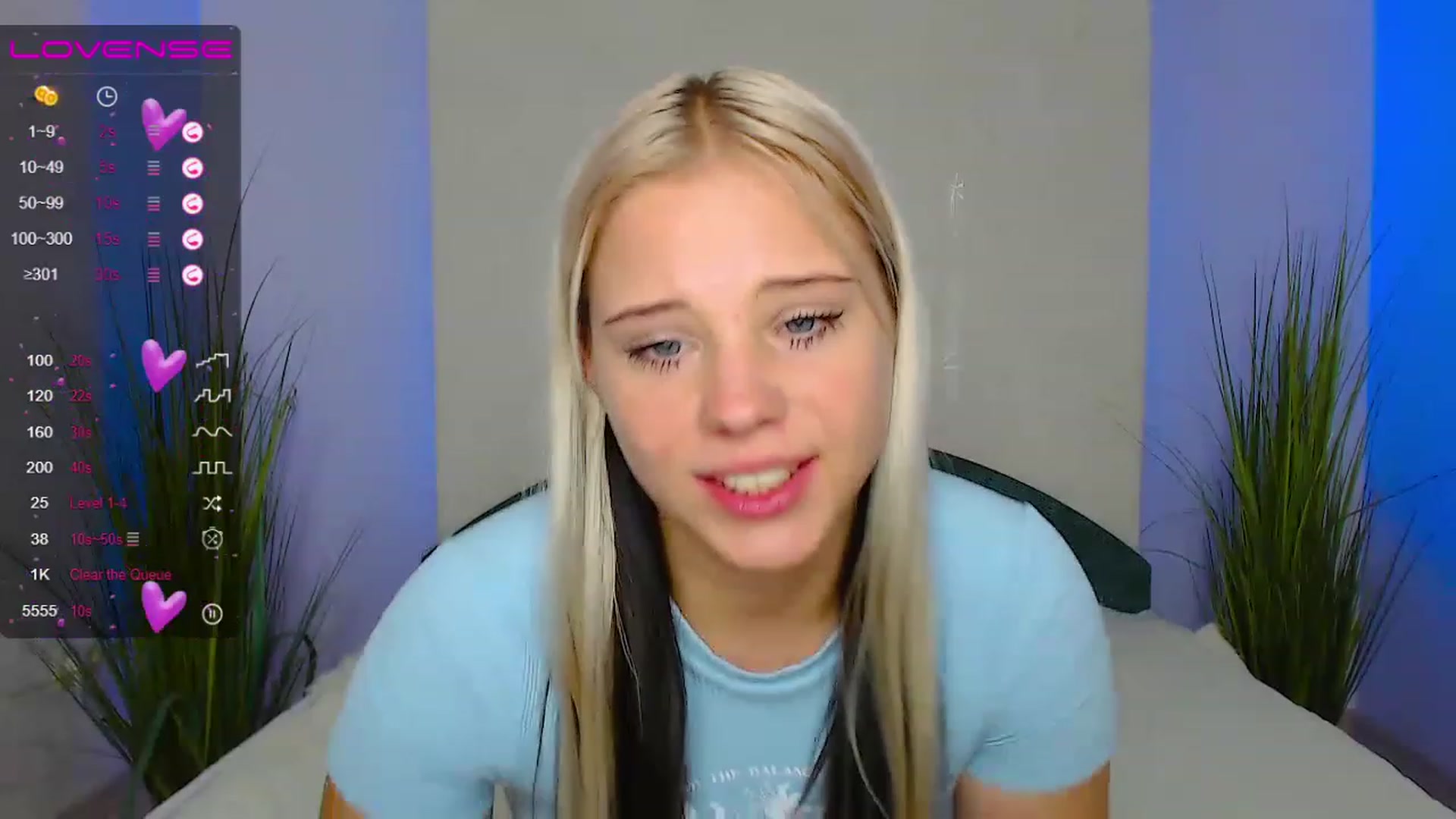 Gallery image thumbnail from Little_k1ttyy's myfreecams stream on, 06/24/2023, 15:11 image 7 of 20