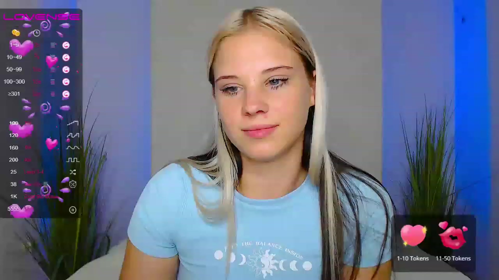 Gallery image thumbnail from Little_k1ttyy's myfreecams stream on, 06/24/2023, 16:06 image 9 of 20