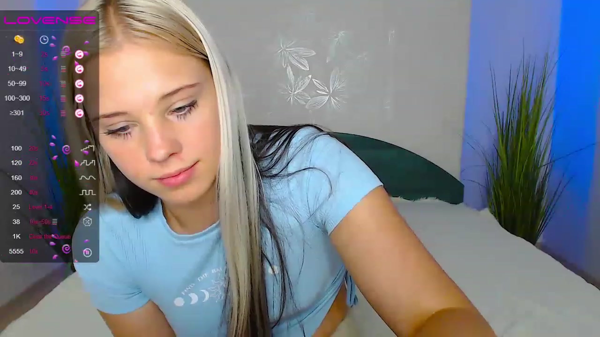 Gallery image thumbnail from Little_k1ttyy's myfreecams stream on, 06/24/2023, 16:06 image 16 of 20