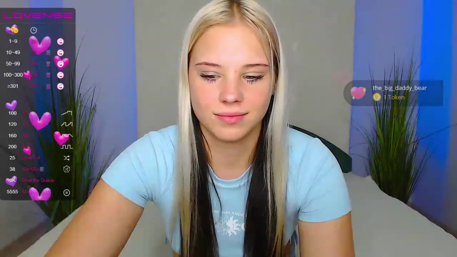 Gallery image thumbnail from Little_k1ttyy's myfreecams stream on, 06/24/2023, 16:06 image 2 of 20