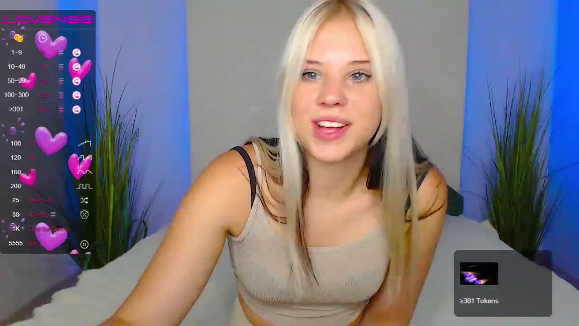 Gallery image thumbnail from Little_k1ttyy's myfreecams stream on, 06/25/2023, 11:53 image 8 of 20