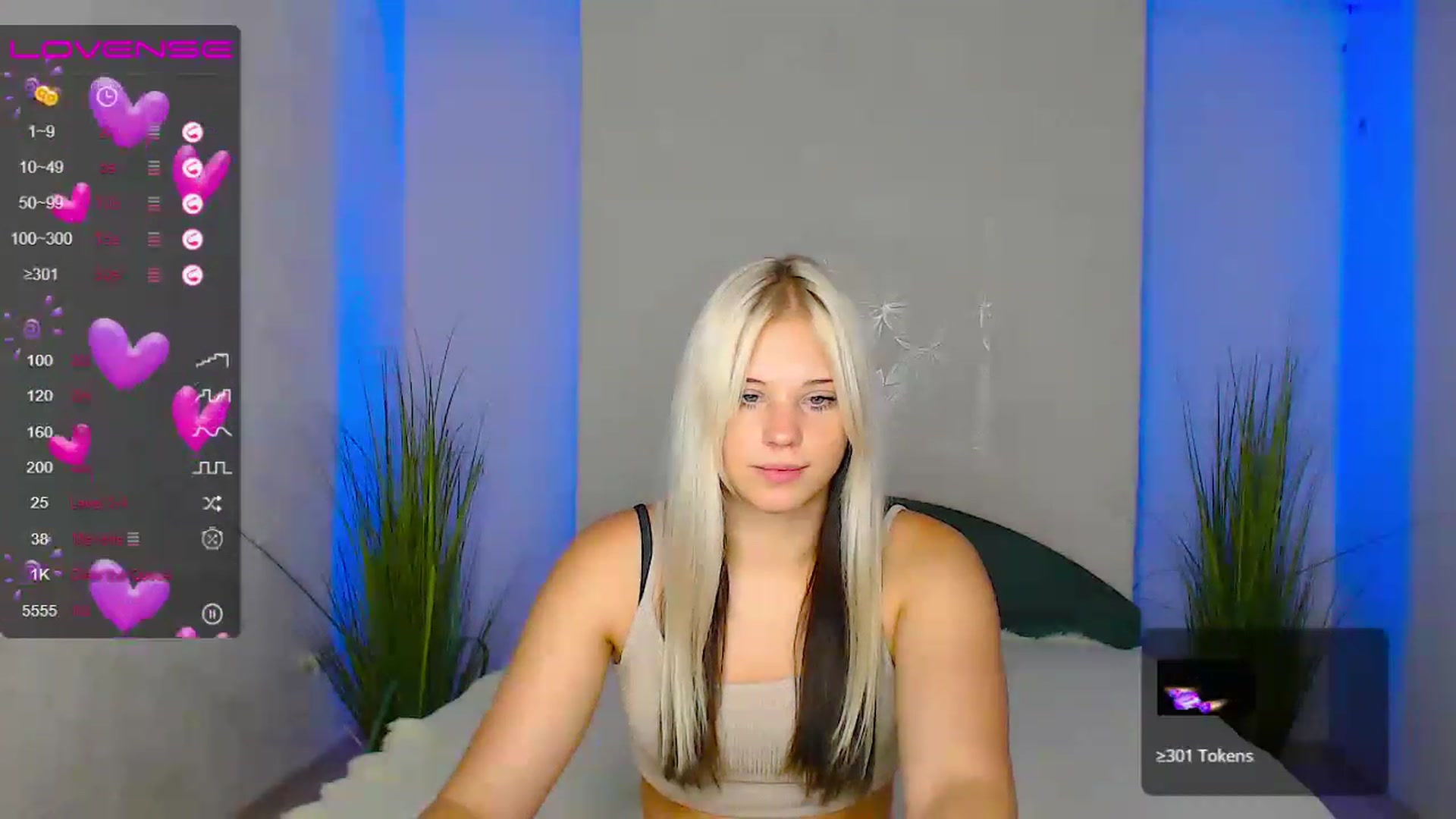 Gallery image thumbnail from Little_k1ttyy's myfreecams stream on, 06/25/2023, 12:54 image 18 of 20
