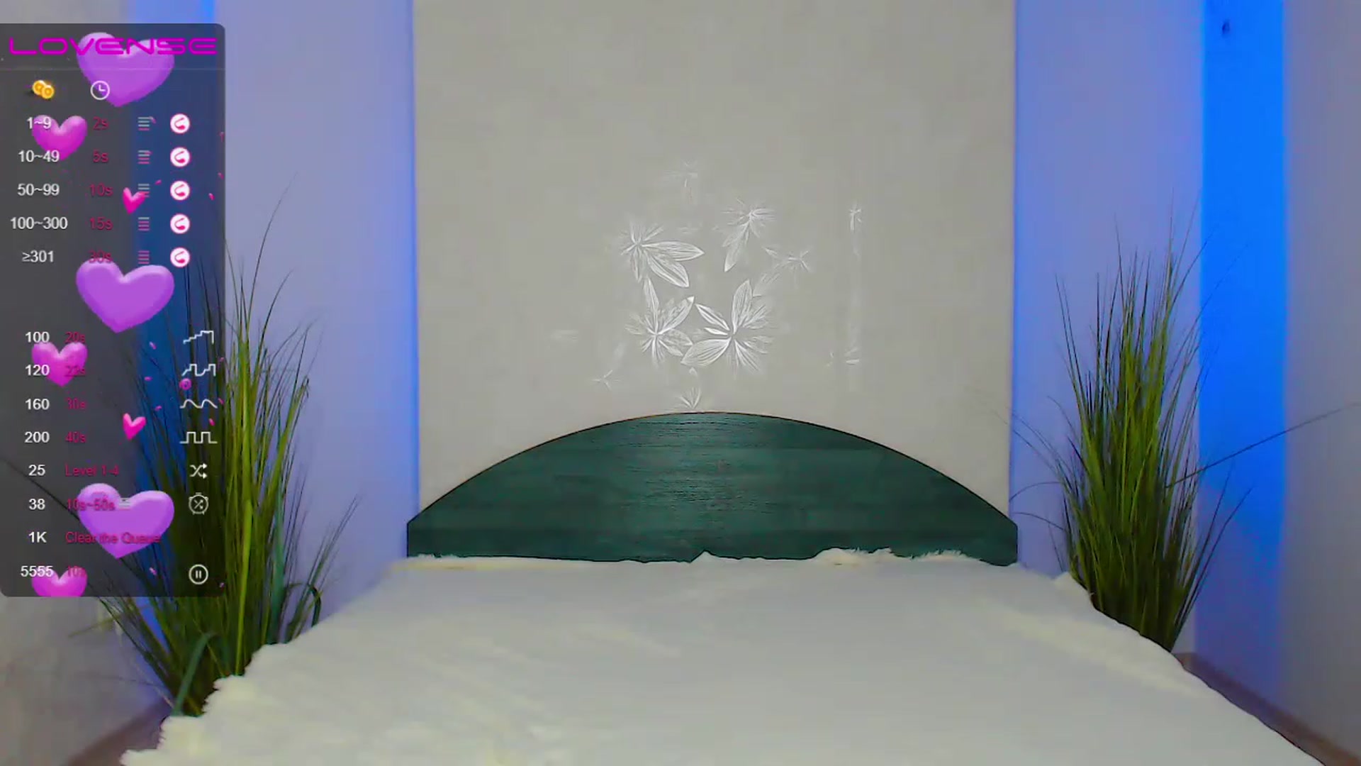 Gallery image thumbnail from Little_k1ttyy's myfreecams stream on, 06/25/2023, 15:36 image 6 of 20