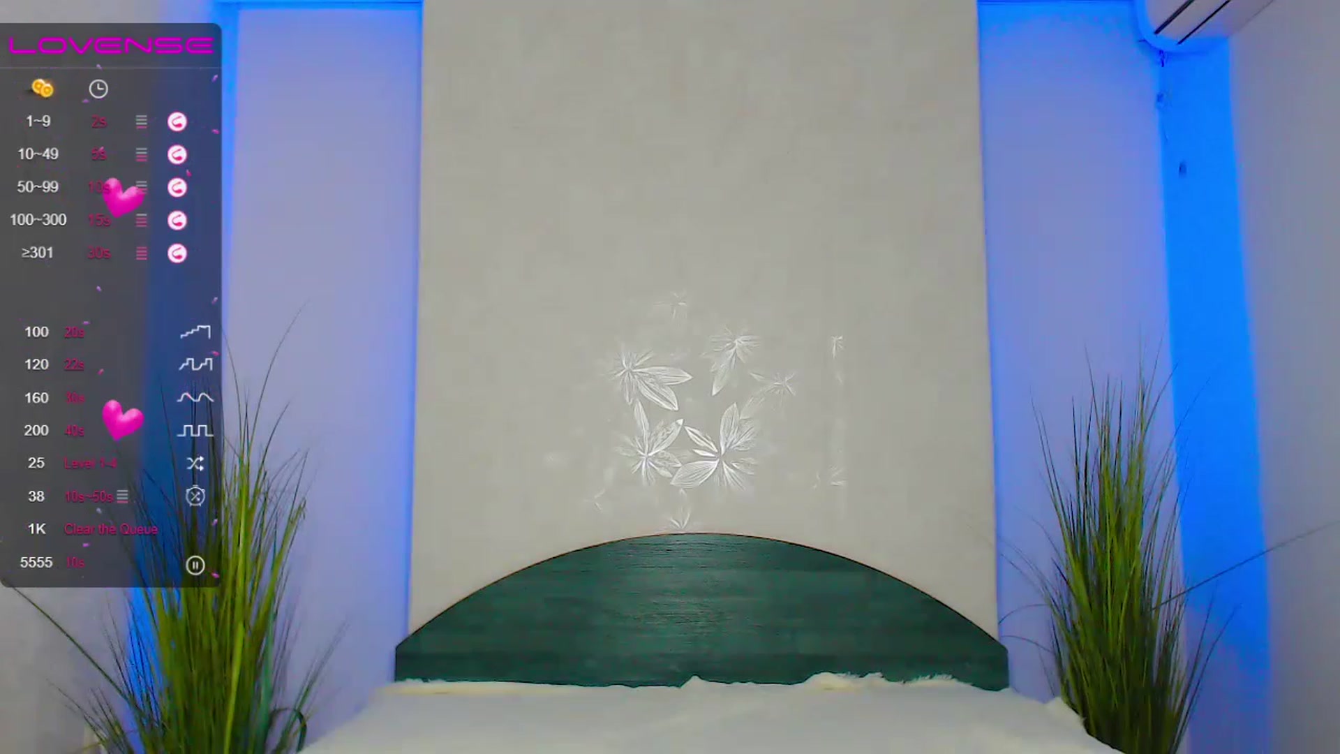 Gallery image thumbnail from Little_k1ttyy's myfreecams stream on, 06/25/2023, 15:36 image 10 of 20