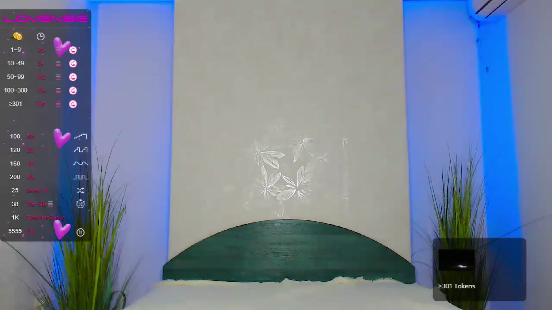 Gallery image thumbnail from Little_k1ttyy's myfreecams stream on, 06/25/2023, 15:36 image 12 of 20