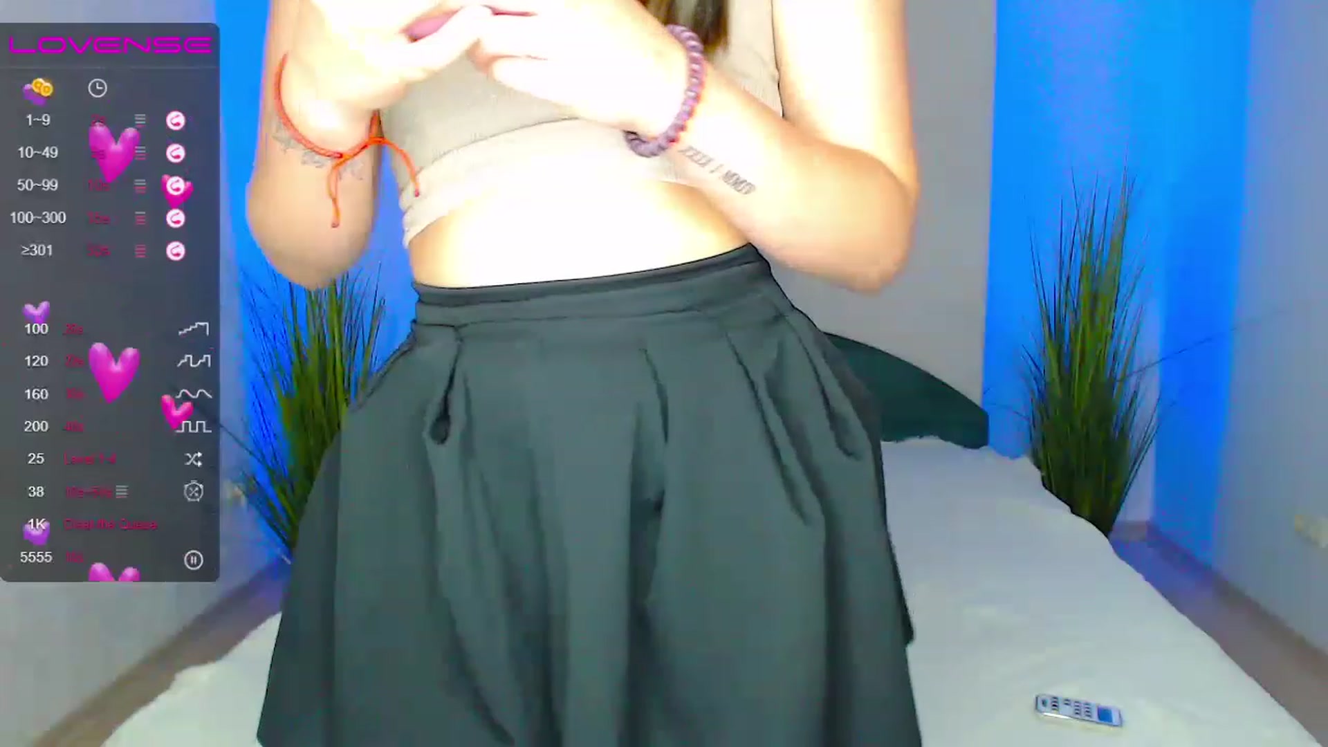 Gallery image thumbnail from Little_k1ttyy's myfreecams stream on, 06/25/2023, 16:10 image 16 of 20