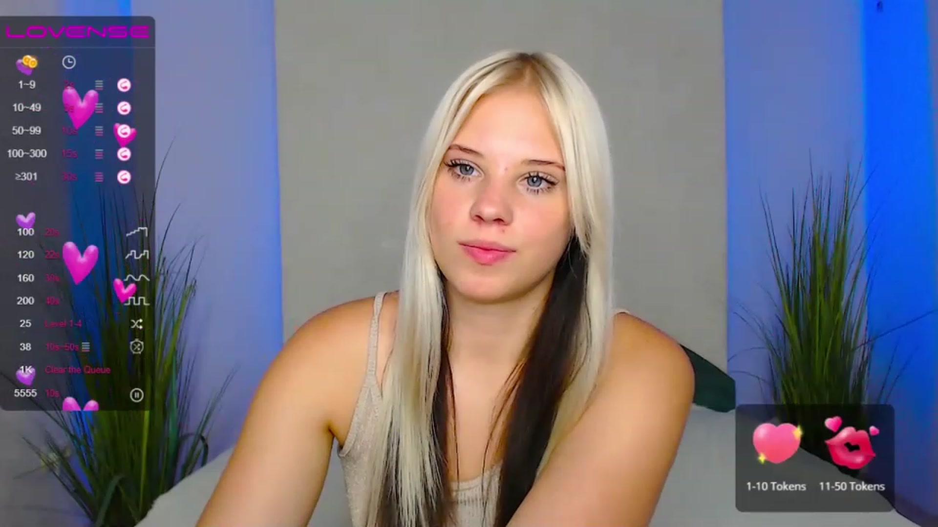 Gallery image thumbnail from Little_k1ttyy's myfreecams stream on, 06/25/2023, 16:10 image 3 of 20