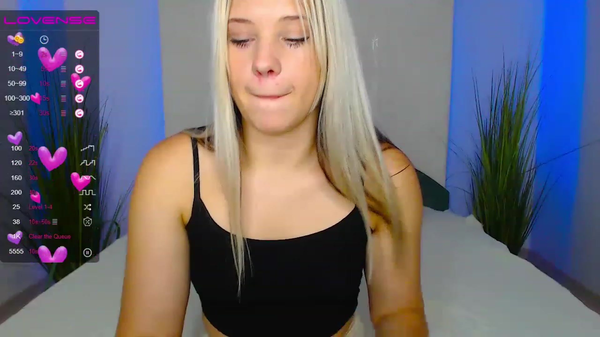 Gallery image thumbnail from Little_k1ttyy's myfreecams stream on, 06/26/2023, 10:12 image 4 of 20
