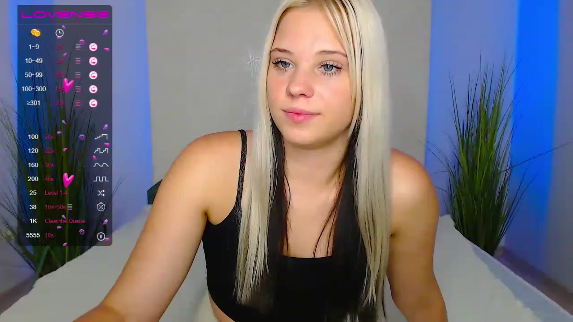 Gallery image thumbnail from Little_k1ttyy's myfreecams stream on, 06/26/2023, 12:52 image 6 of 20