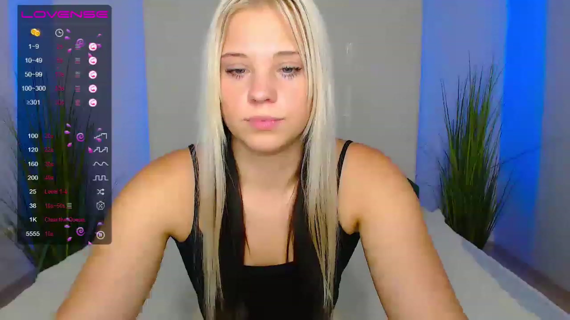 Gallery image thumbnail from Little_k1ttyy's myfreecams stream on, 06/26/2023, 12:52 image 1 of 20