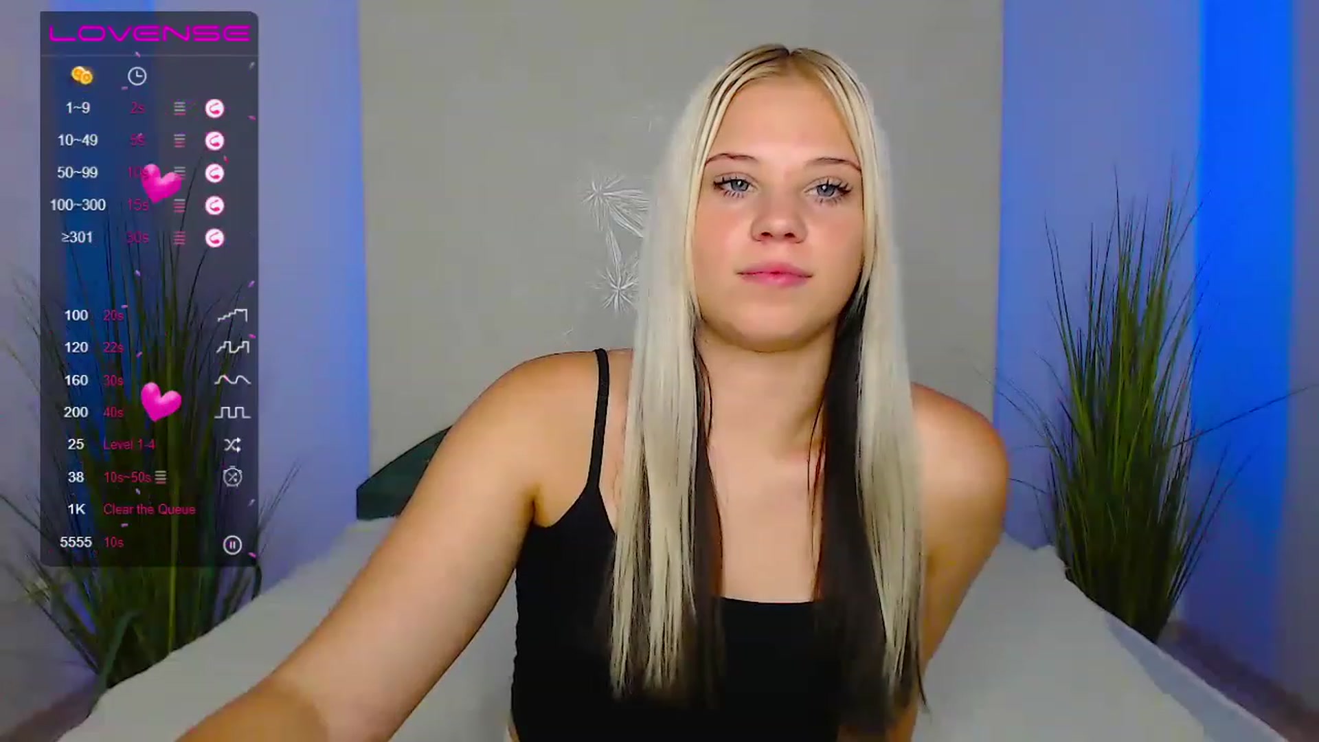Gallery image thumbnail from Little_k1ttyy's myfreecams stream on, 06/26/2023, 12:52 image 16 of 20