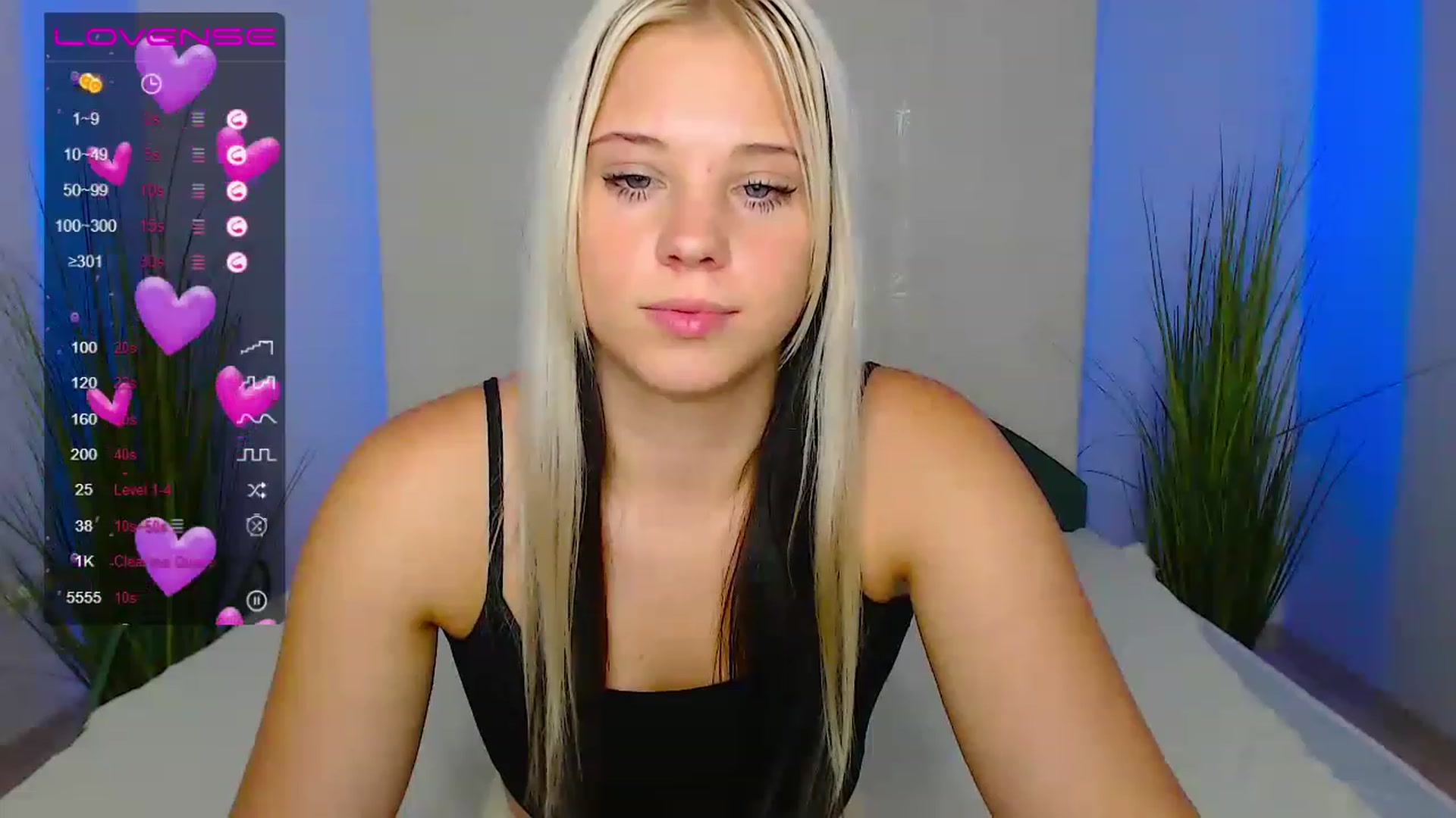Gallery image thumbnail from Little_k1ttyy's myfreecams stream on, 06/26/2023, 12:52 image 7 of 20