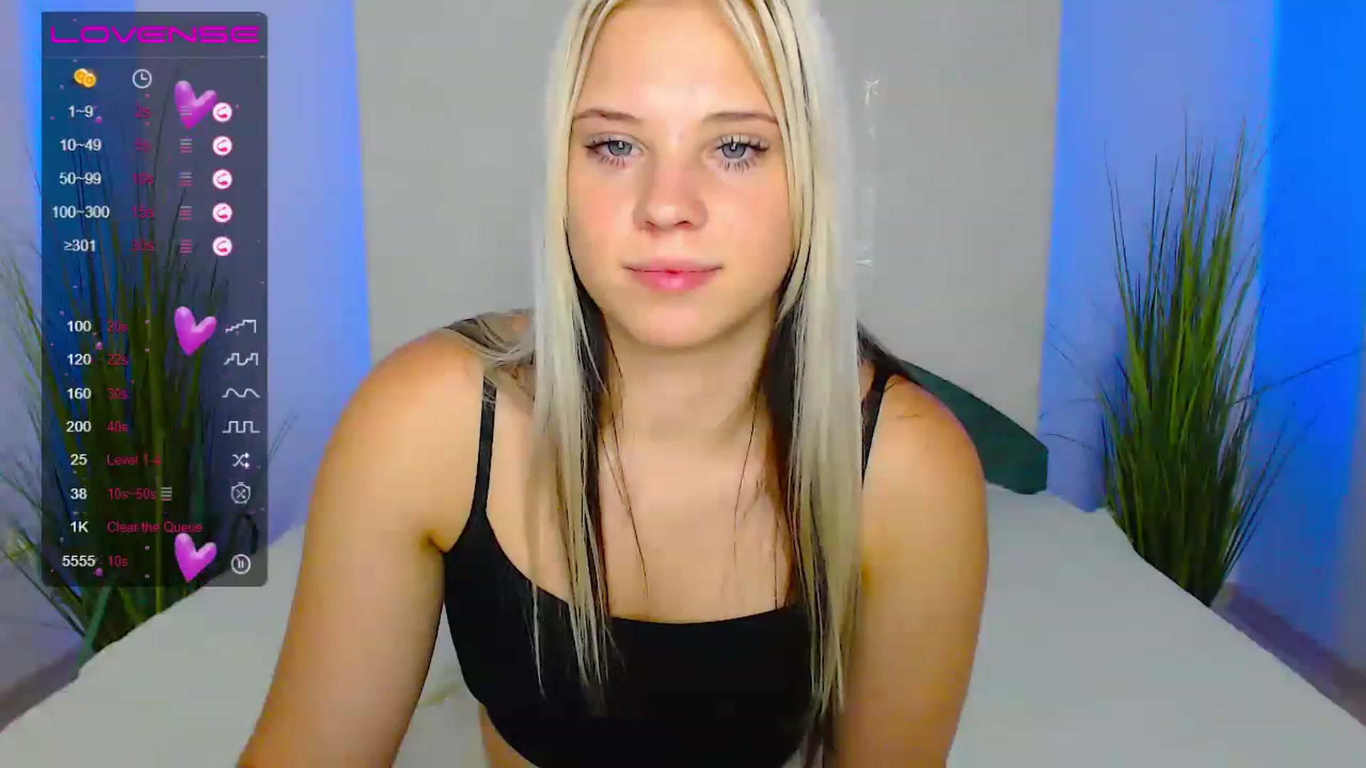 Gallery image thumbnail from Little_k1ttyy's myfreecams stream on, 06/26/2023, 15:01 image 17 of 20