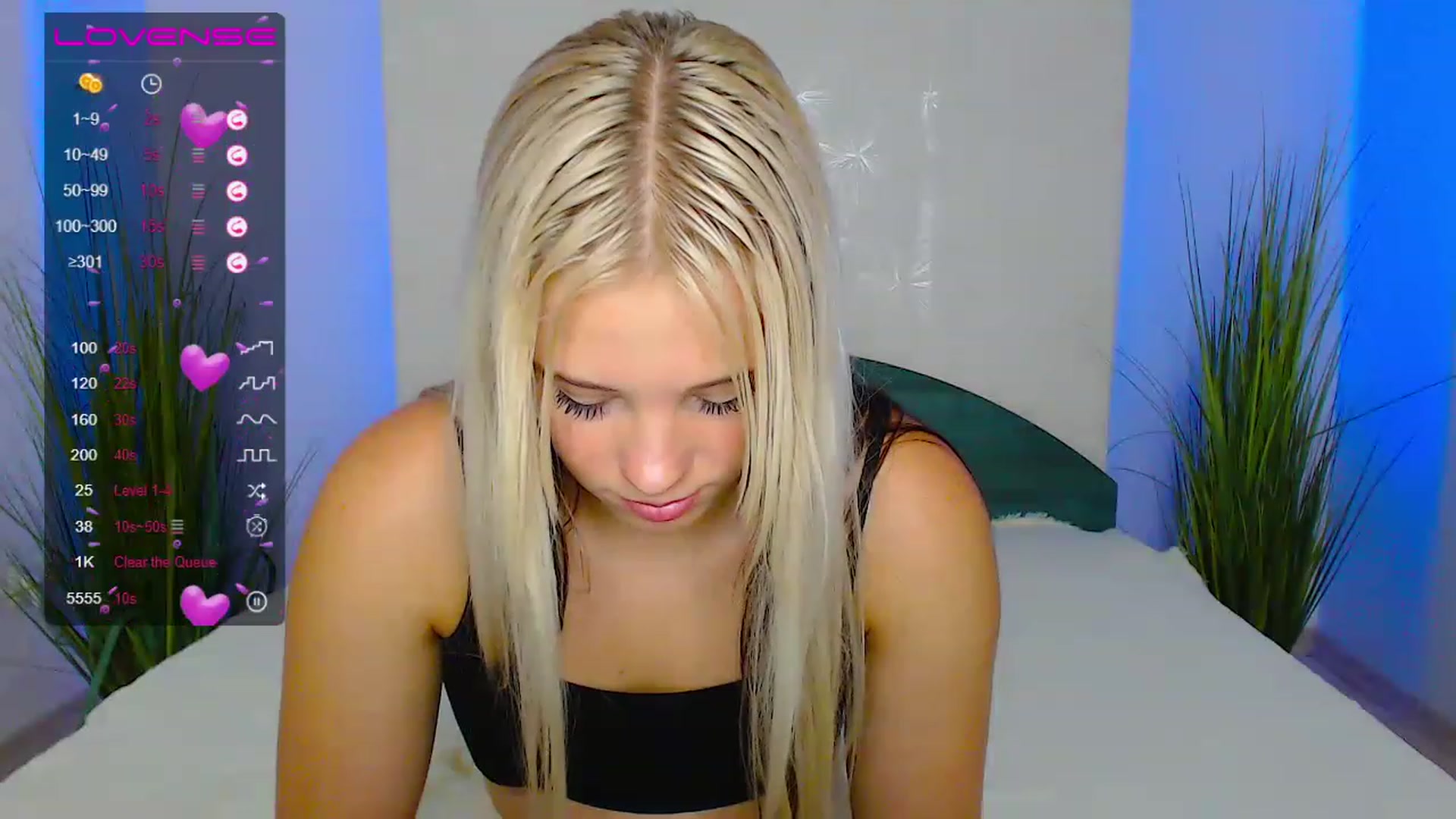 Gallery image thumbnail from Little_k1ttyy's myfreecams stream on, 06/26/2023, 15:01 image 6 of 20