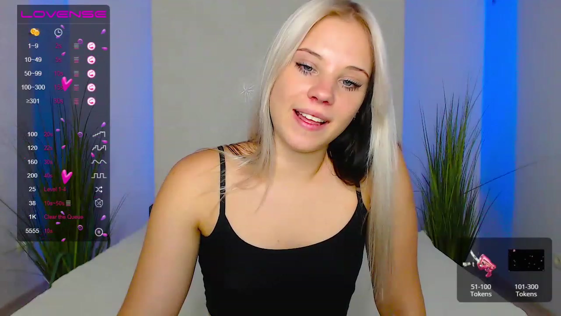 Gallery image thumbnail from Little_k1ttyy's myfreecams stream on, 06/27/2023, 12:40 image 13 of 20