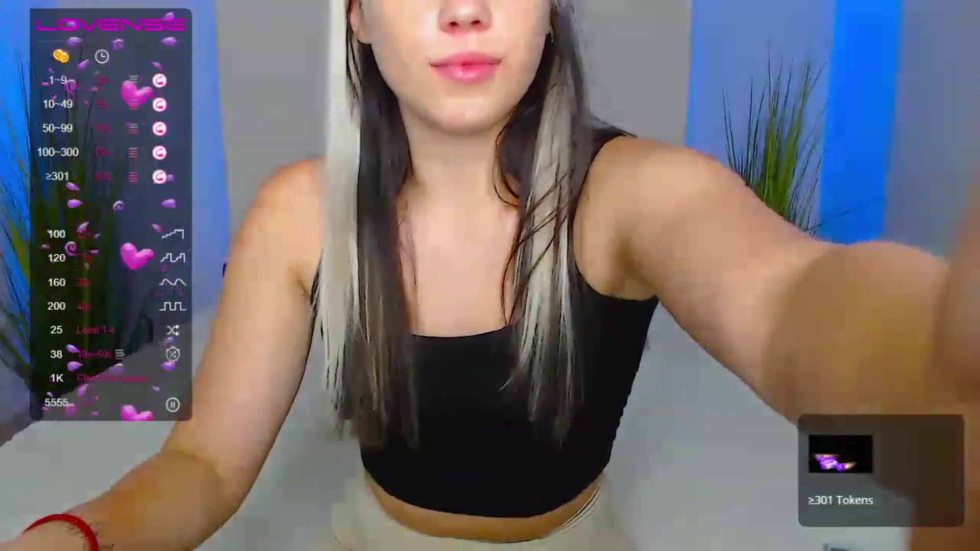 Gallery image thumbnail from Little_k1ttyy's myfreecams stream on, 06/27/2023, 12:57 image 12 of 20