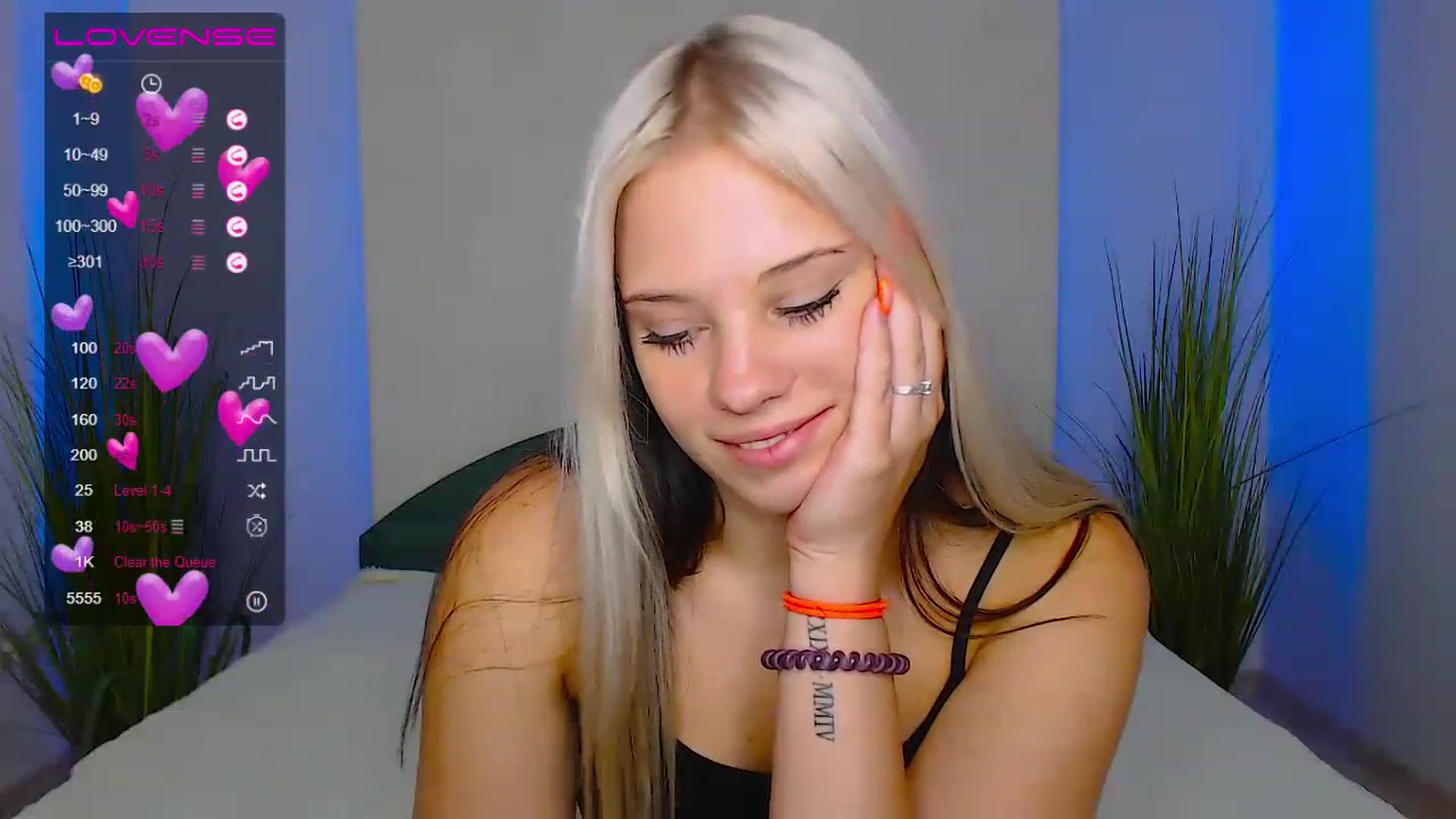 Gallery image thumbnail from Little_k1ttyy's myfreecams stream on, 06/27/2023, 12:57 image 20 of 20