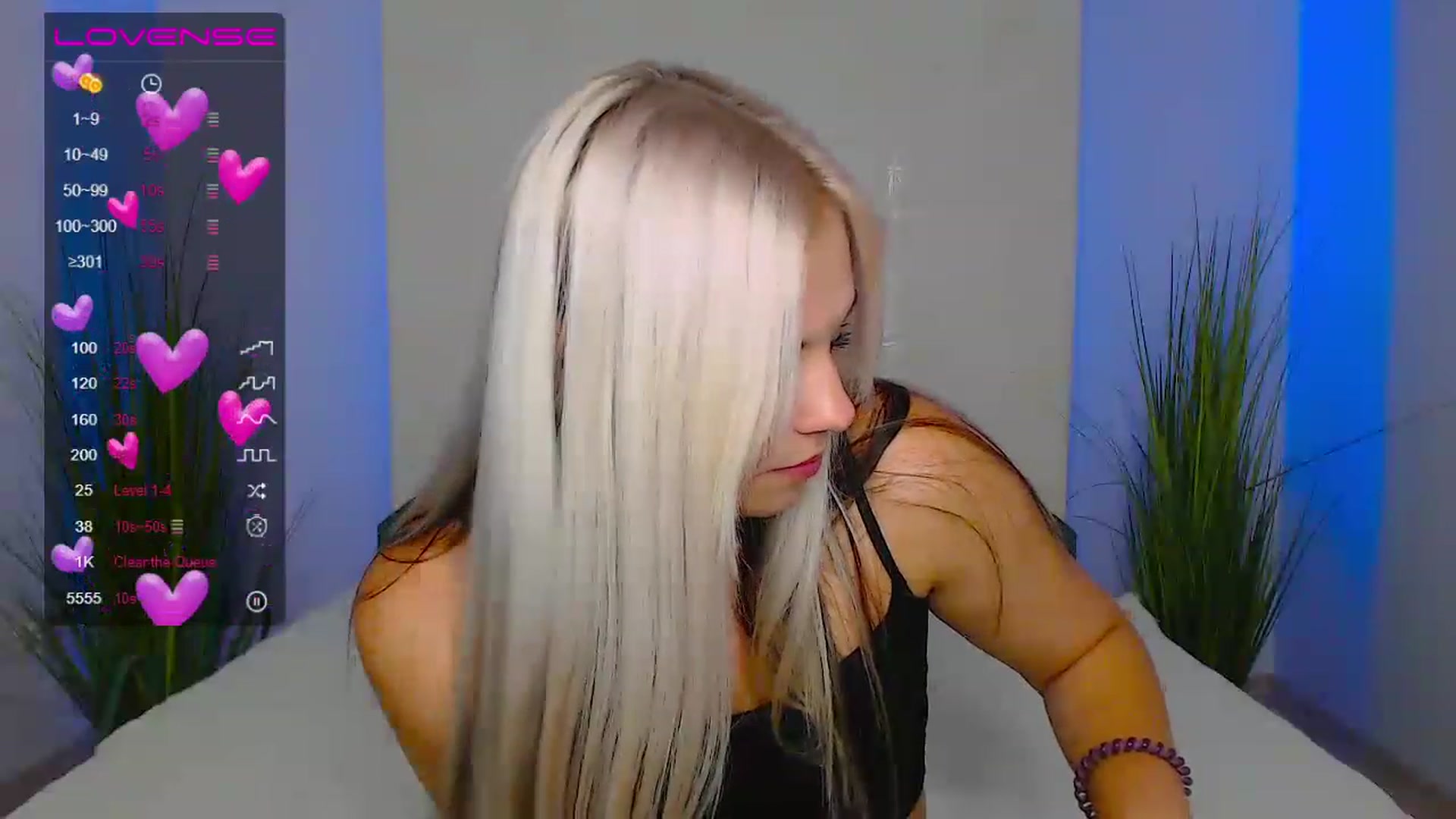 Gallery image thumbnail from Little_k1ttyy's myfreecams stream on, 06/27/2023, 13:49 image 18 of 20