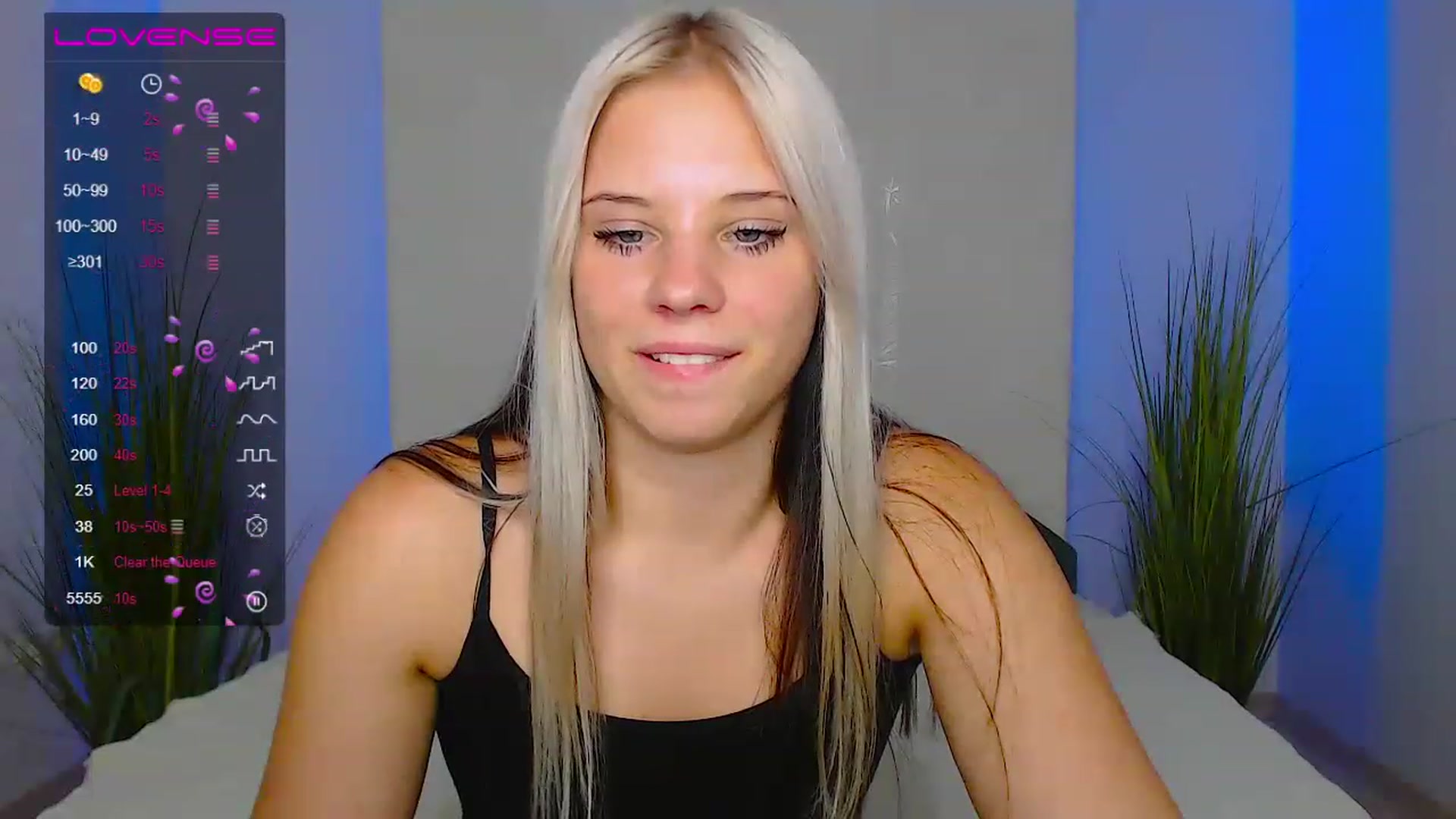 Gallery image thumbnail from Little_k1ttyy's myfreecams stream on, 06/27/2023, 15:33 image 15 of 20