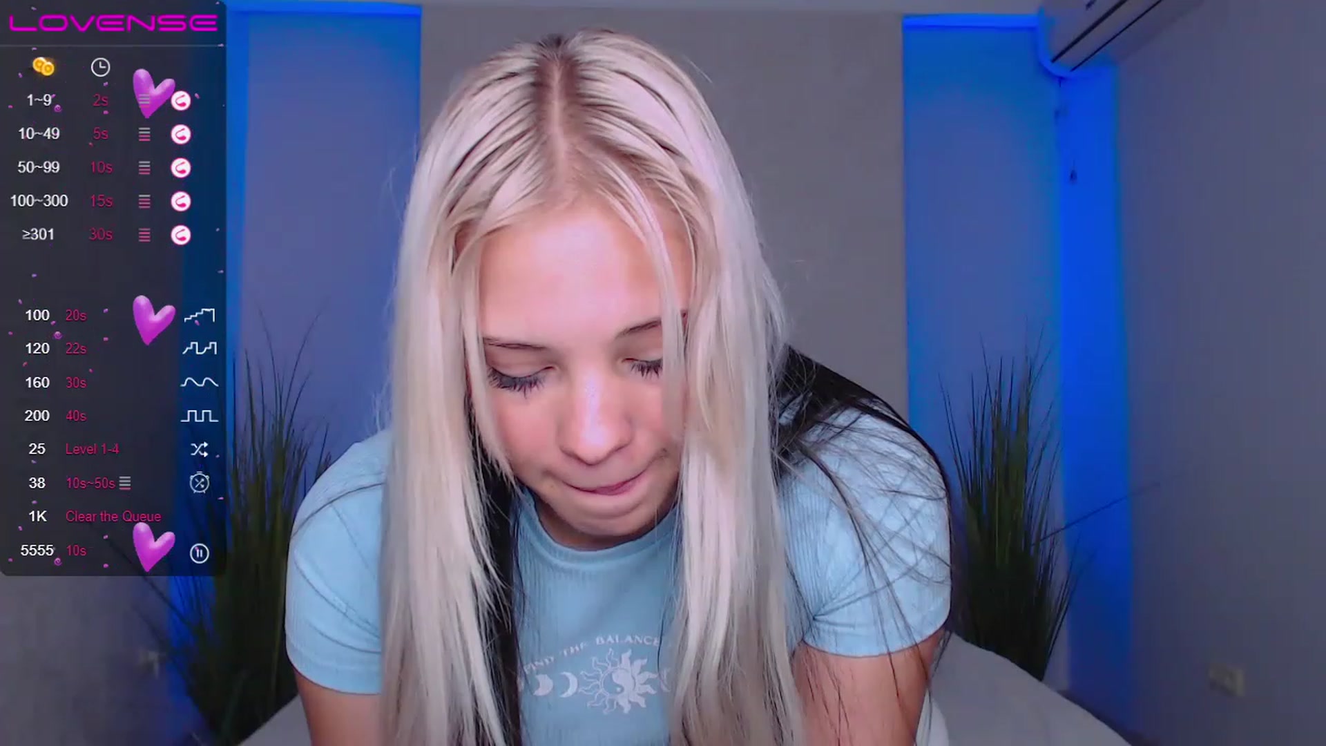Gallery image thumbnail from Little_k1ttyy's myfreecams stream on, 06/28/2023, 14:51 image 15 of 20