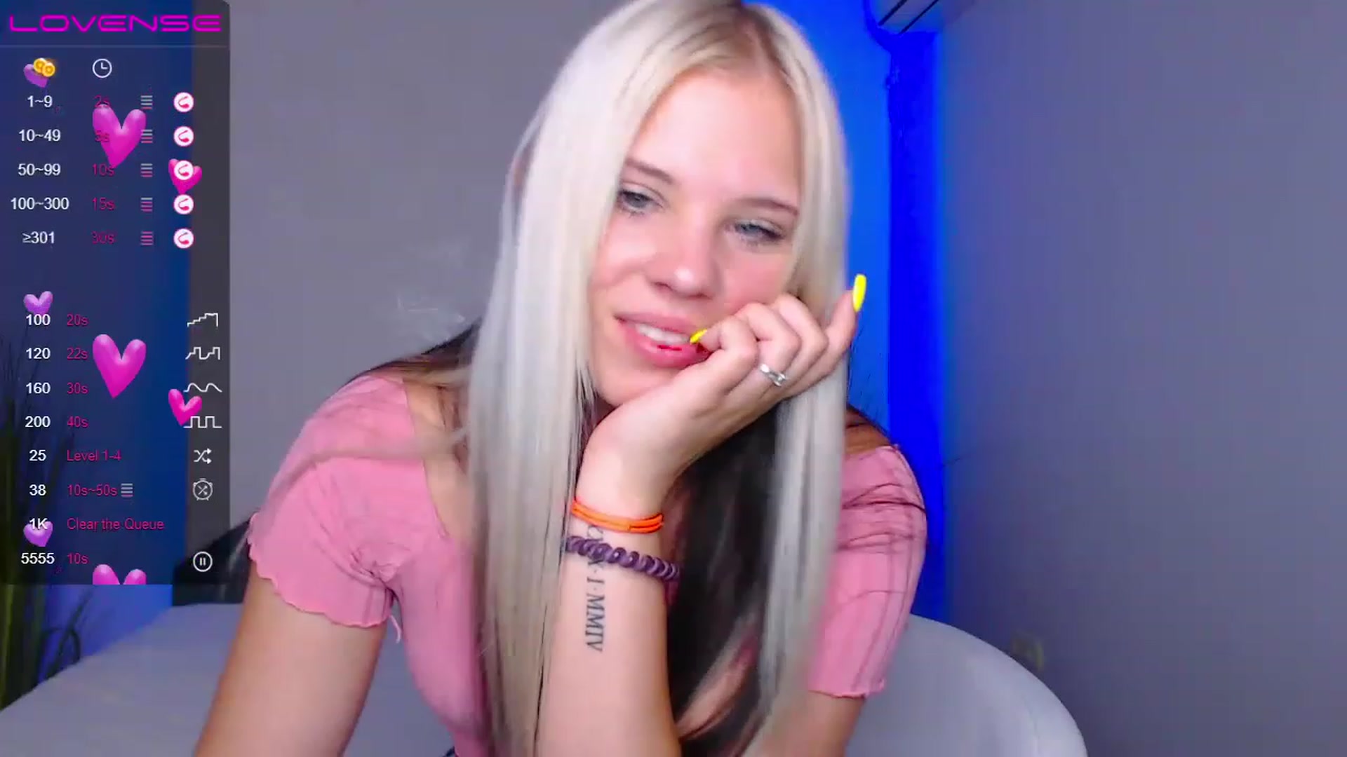 Gallery image thumbnail from Little_k1ttyy's myfreecams stream on, 06/30/2023, 12:41 image 18 of 20