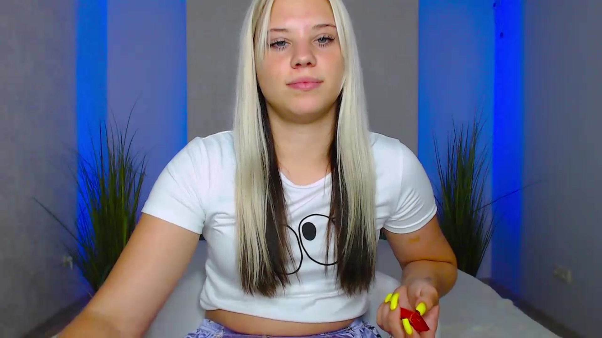Gallery image thumbnail from Little_k1ttyy's myfreecams stream on, 07/03/2023, 13:48 image 2 of 20