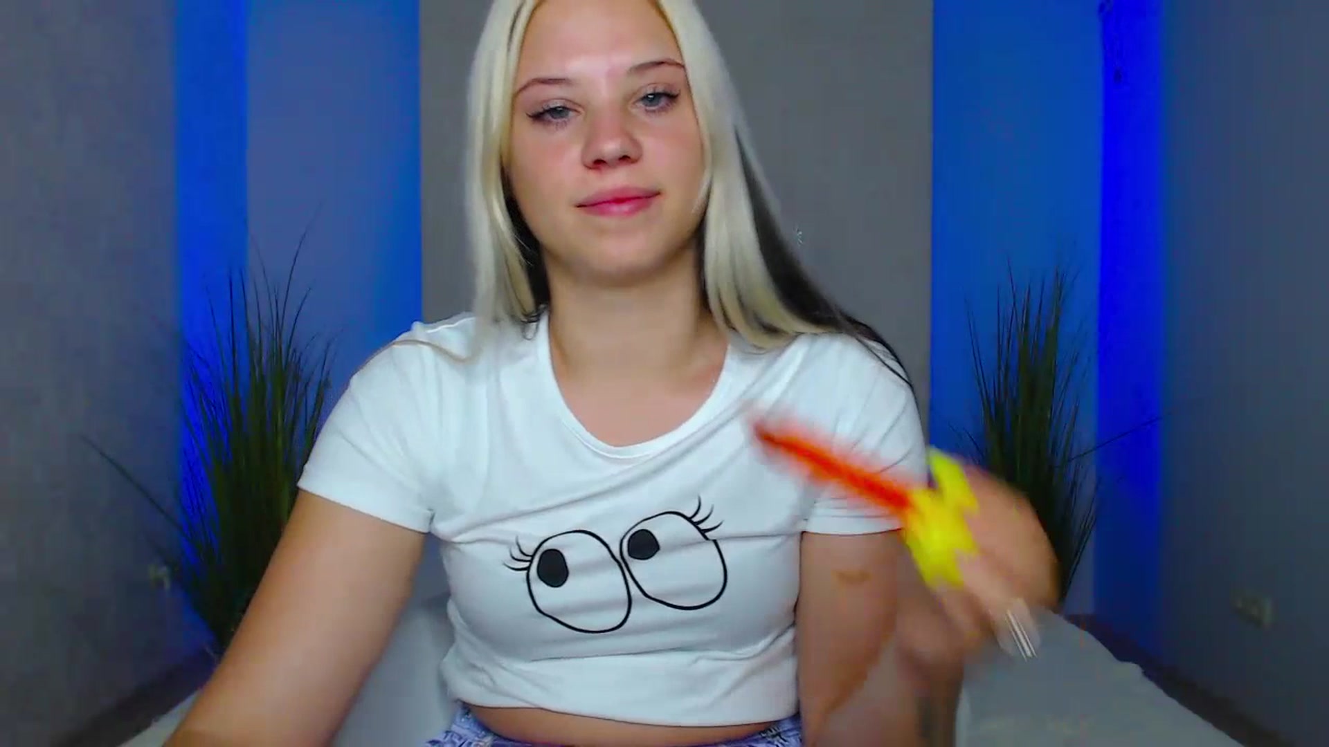 Gallery image thumbnail from Little_k1ttyy's myfreecams stream on, 07/03/2023, 13:48 image 11 of 20